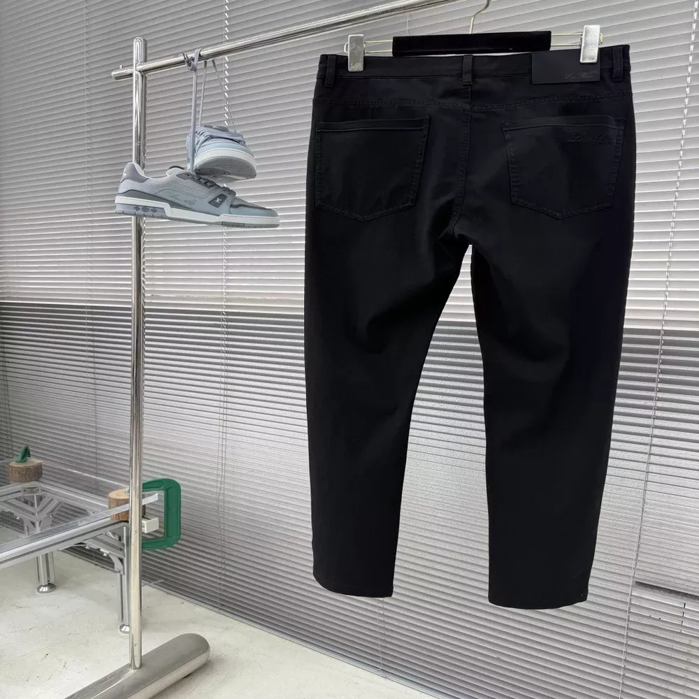 로로피아나 블랙 데님 팬츠
