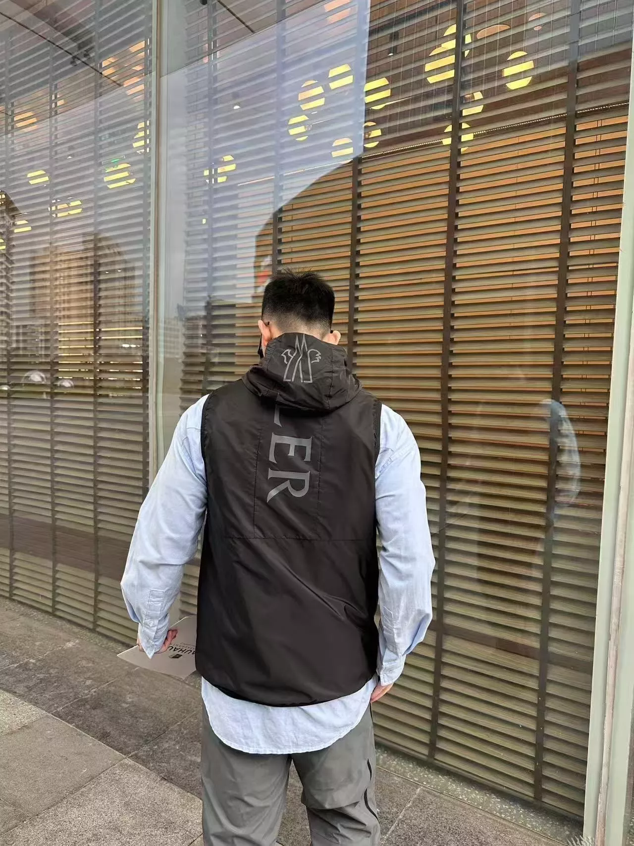몽클레어 후드 경량 나일론 방풍 집업 베스트 상세 이미지 29