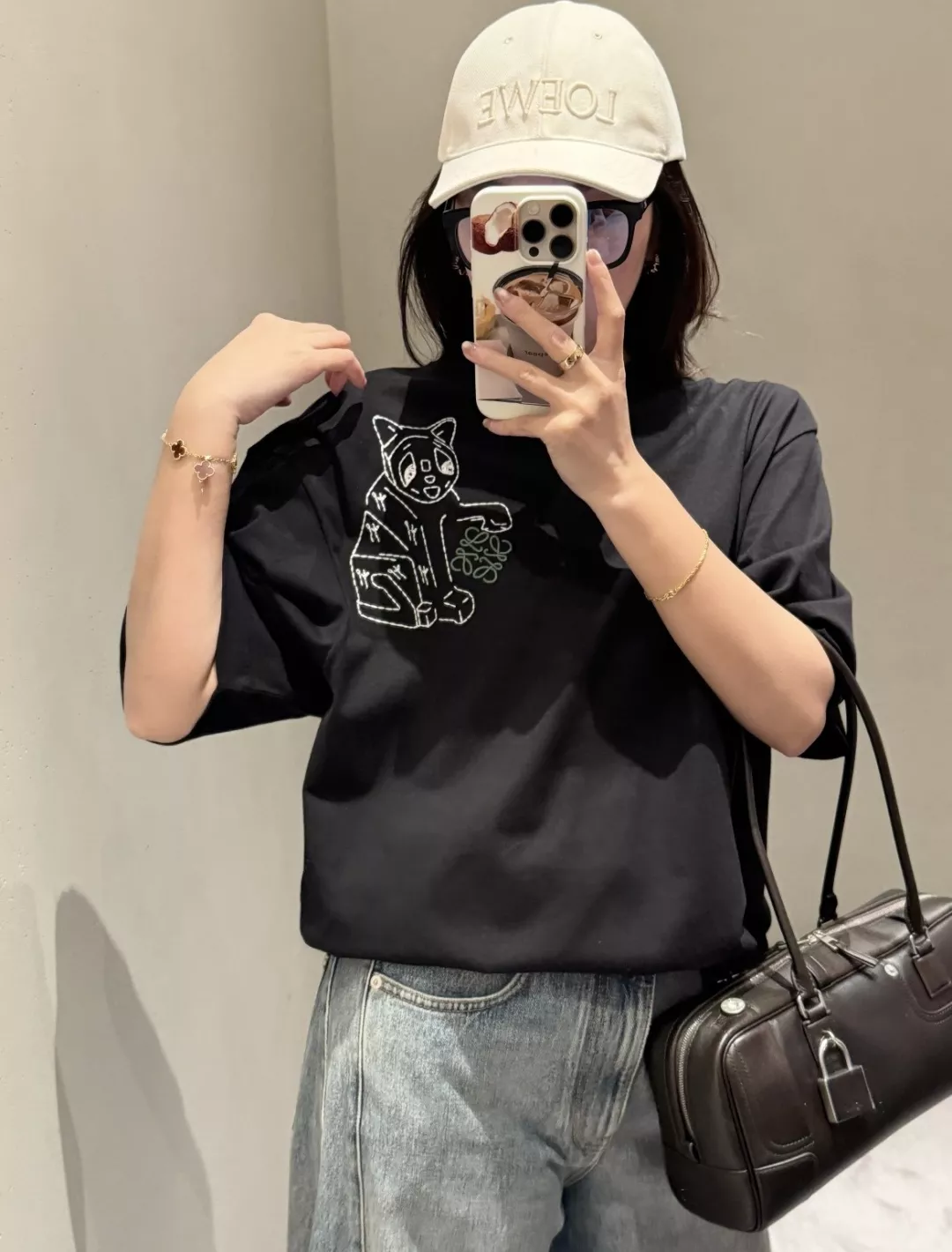 로에베 고양이 자수 반소매 티셔츠 상세 이미지 26