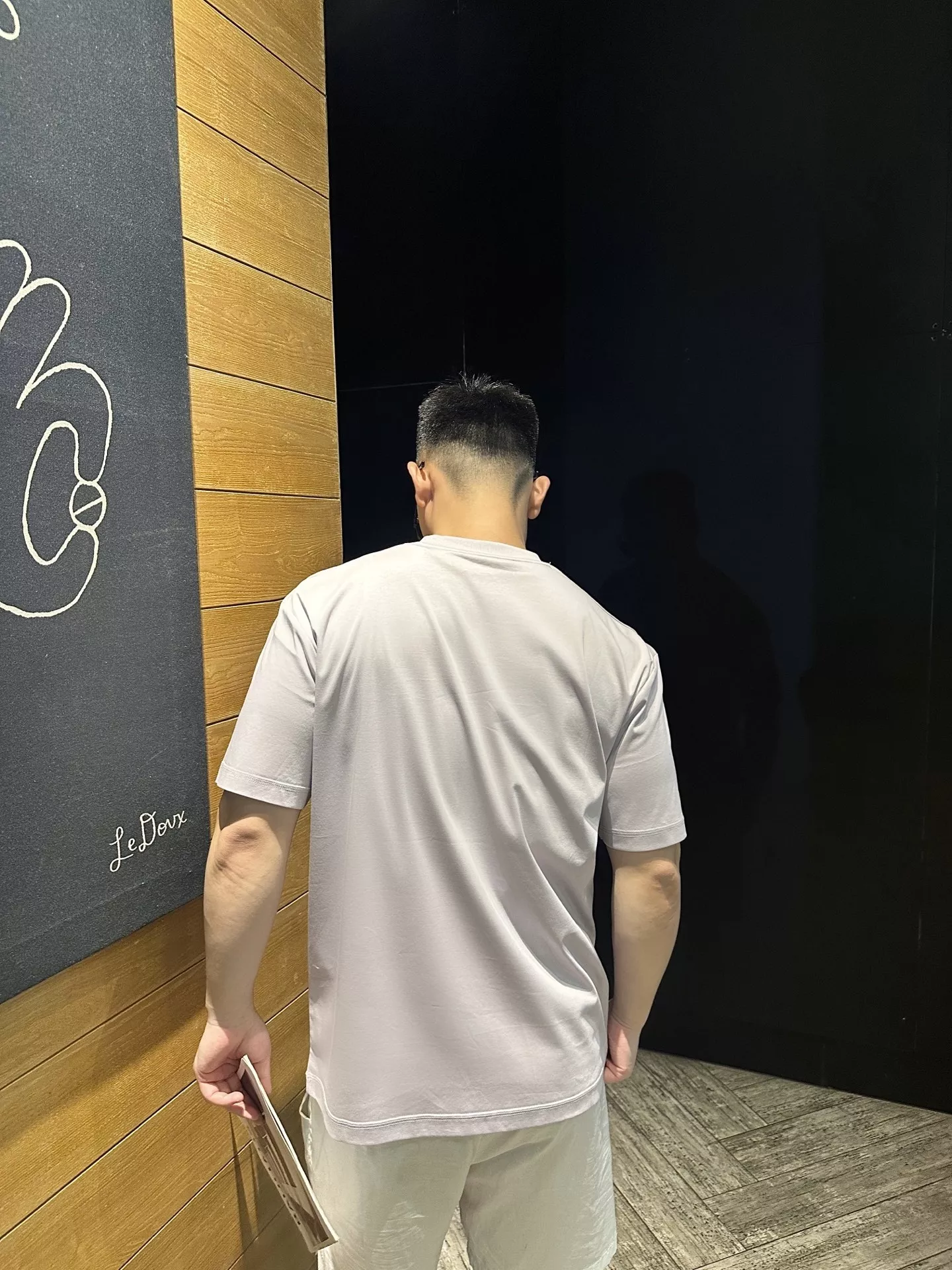 디올 로고 자수 라운드넥 반팔 티셔츠 상세 이미지 24