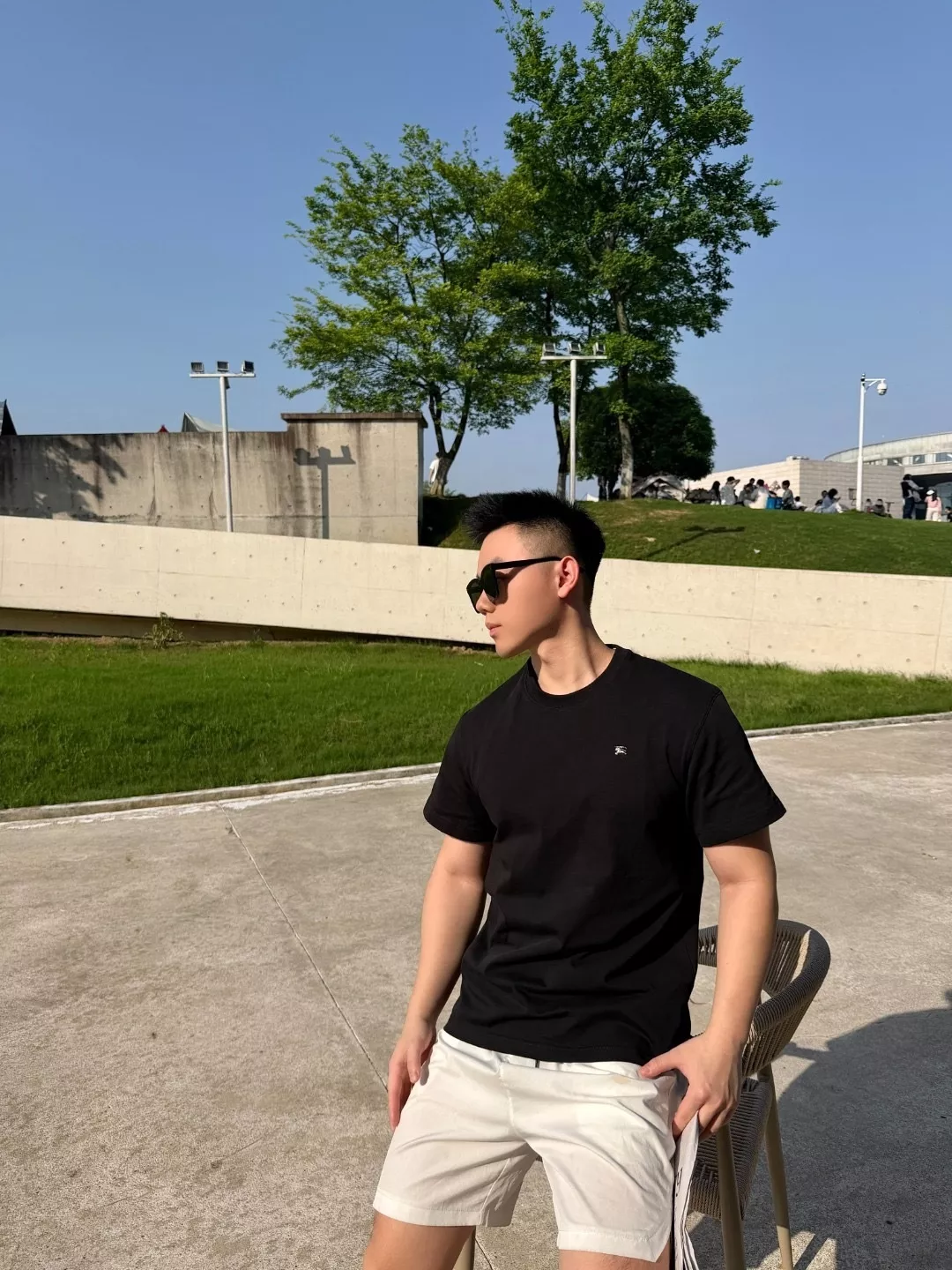 버버리 메탈 전마 엠블럼 라운드 티셔츠 상세 이미지 27