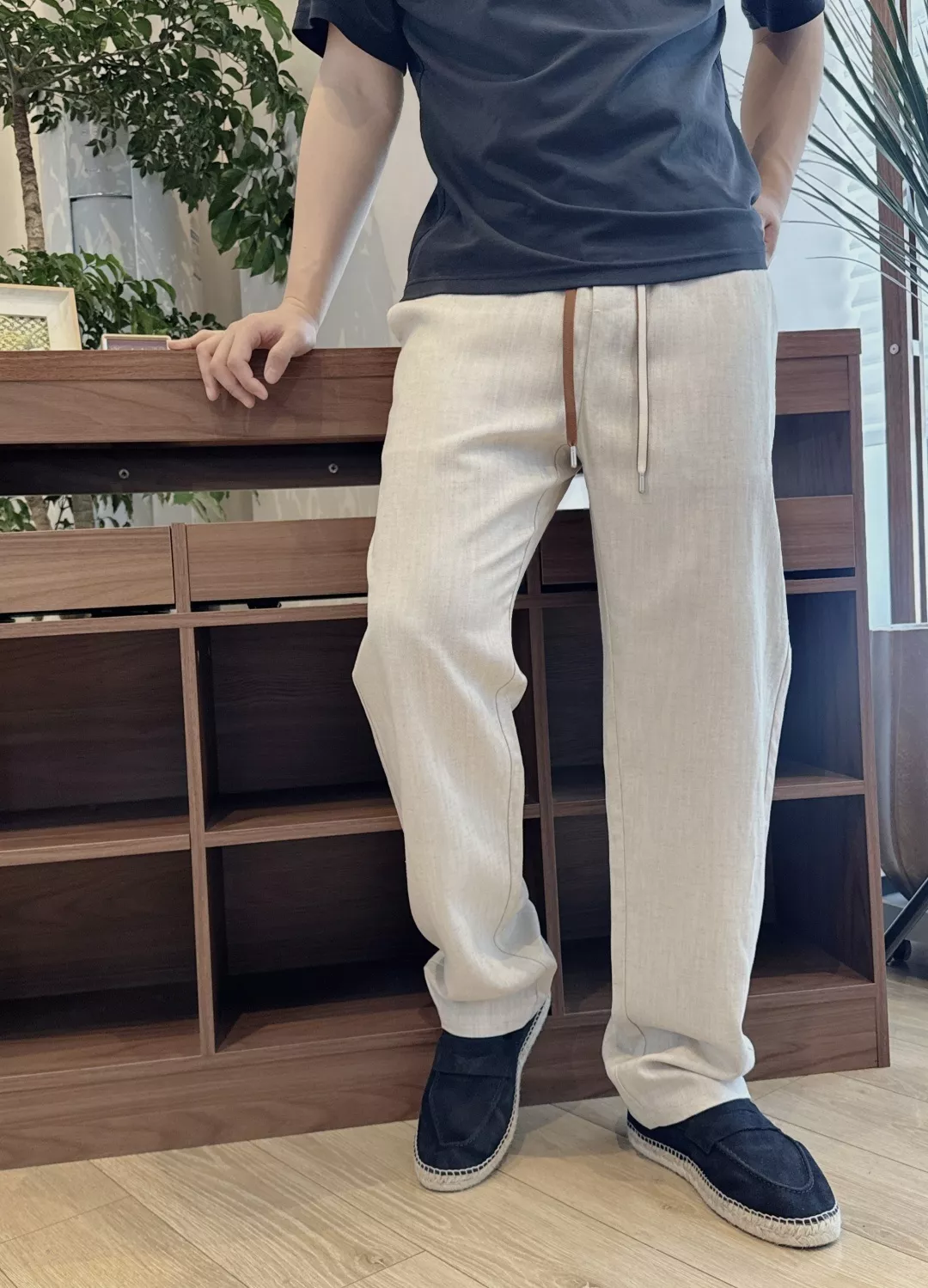 로로피아나 리오셀 린넨 혼방 스트링 팬츠 상세 이미지 24