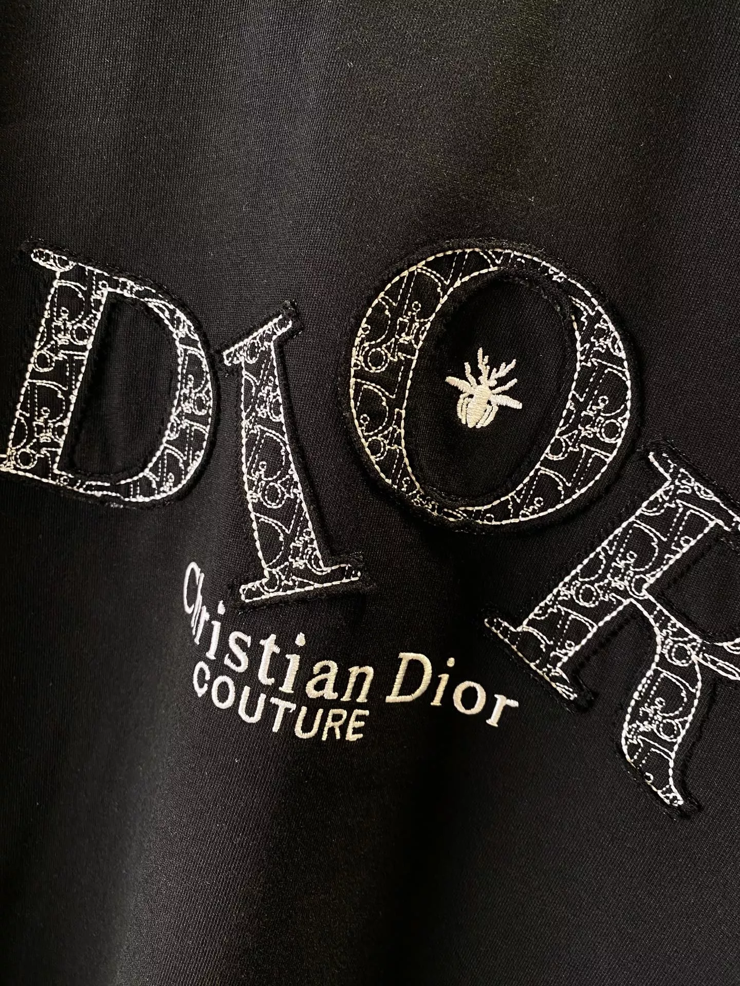 디올 자수 로고 라운드넥 반소매 티셔츠 상세 이미지 15