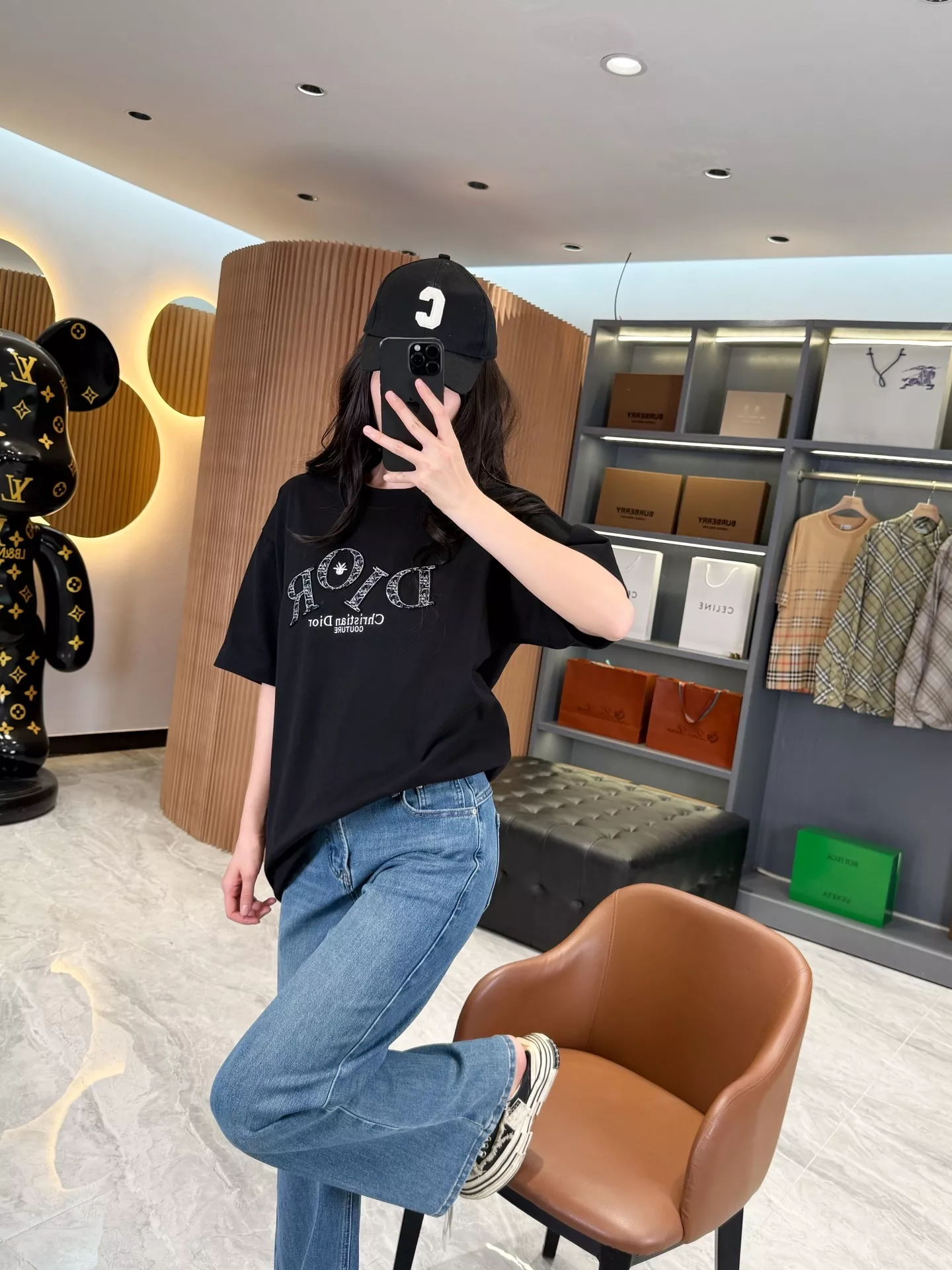 디올 자수 로고 라운드넥 반소매 티셔츠 상세 이미지 55