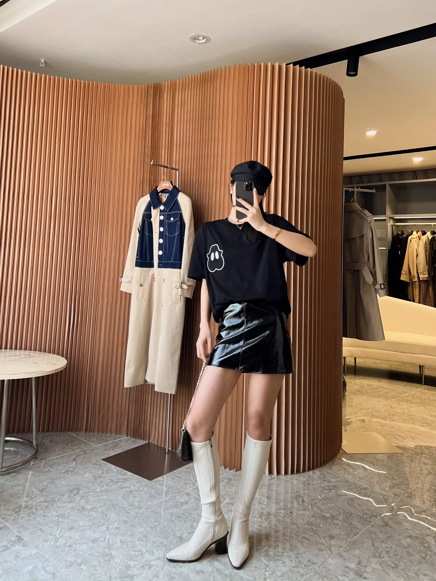 버버리 몬스터 자수 오버핏 코튼 반팔 상세 이미지 69