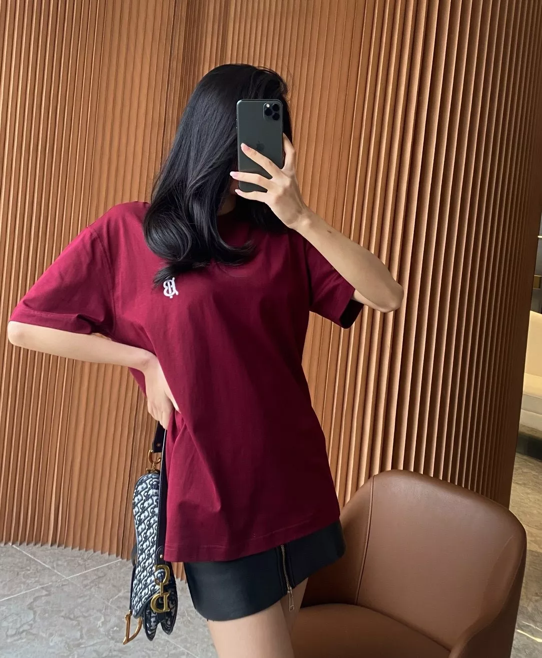 버버리 자수 로고 오버핏 코튼 티셔츠 상세 이미지 91