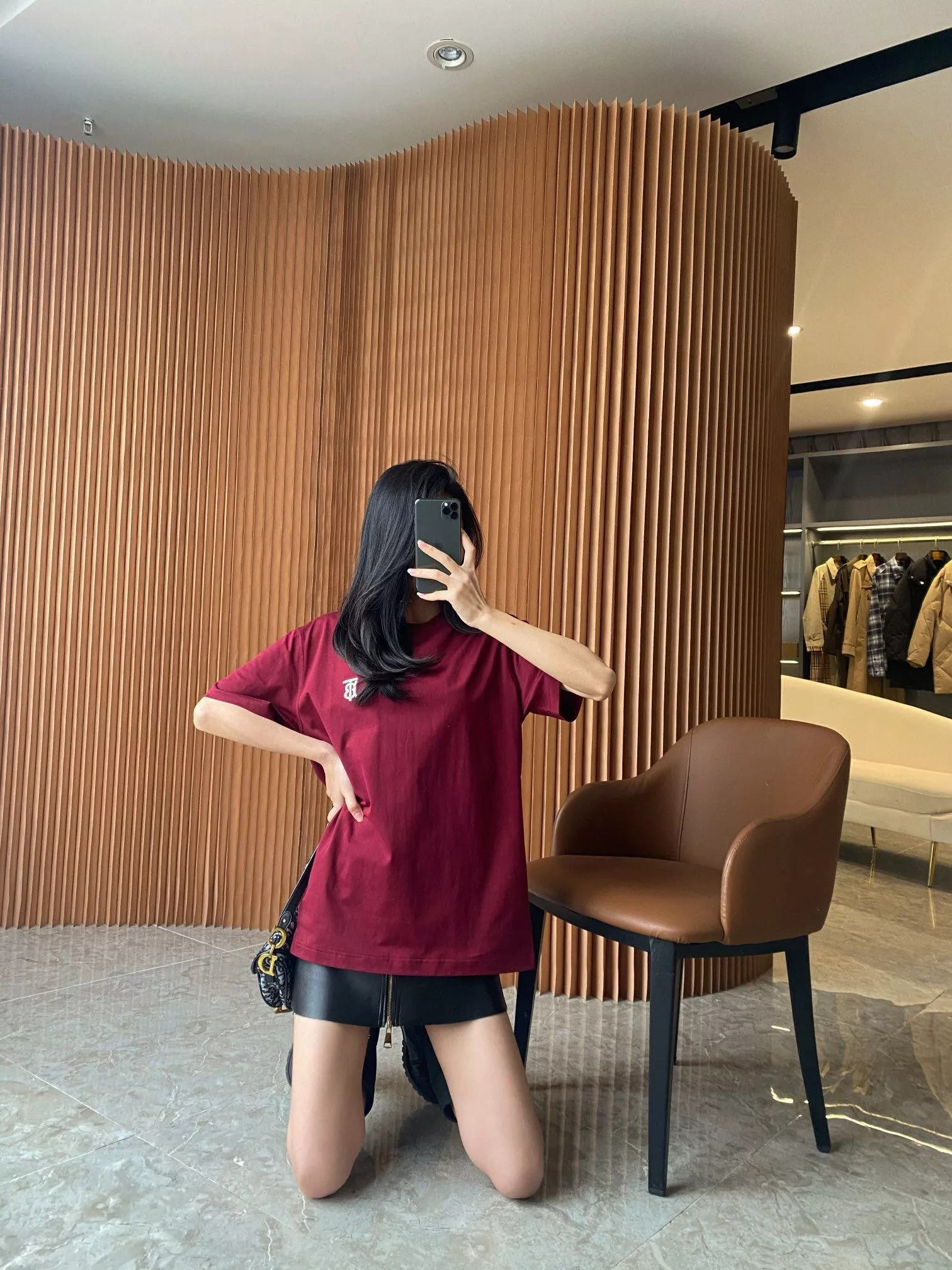 버버리 자수 로고 오버핏 코튼 티셔츠 상세 이미지 90