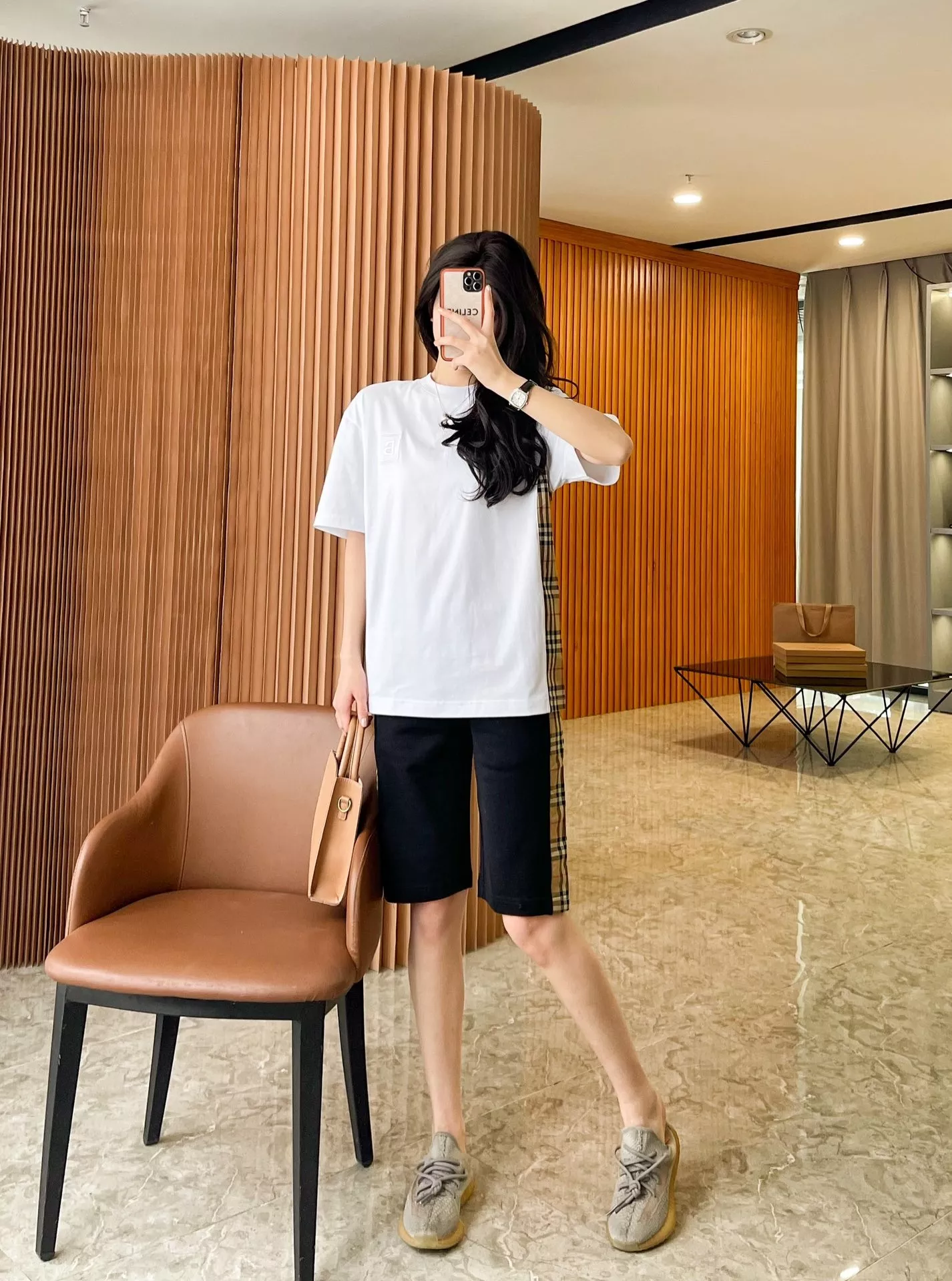 버버리 로고 자수 체크 패널 코튼 티셔츠 상세 이미지 46