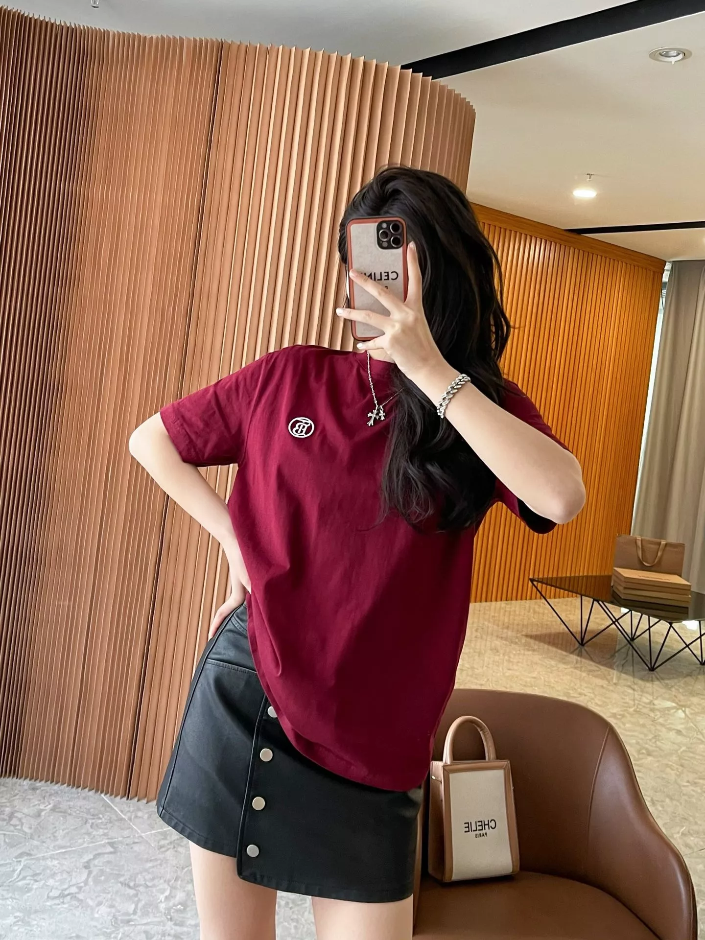 버버리 원형 로고 자수 코튼 티셔츠 상세 이미지 96