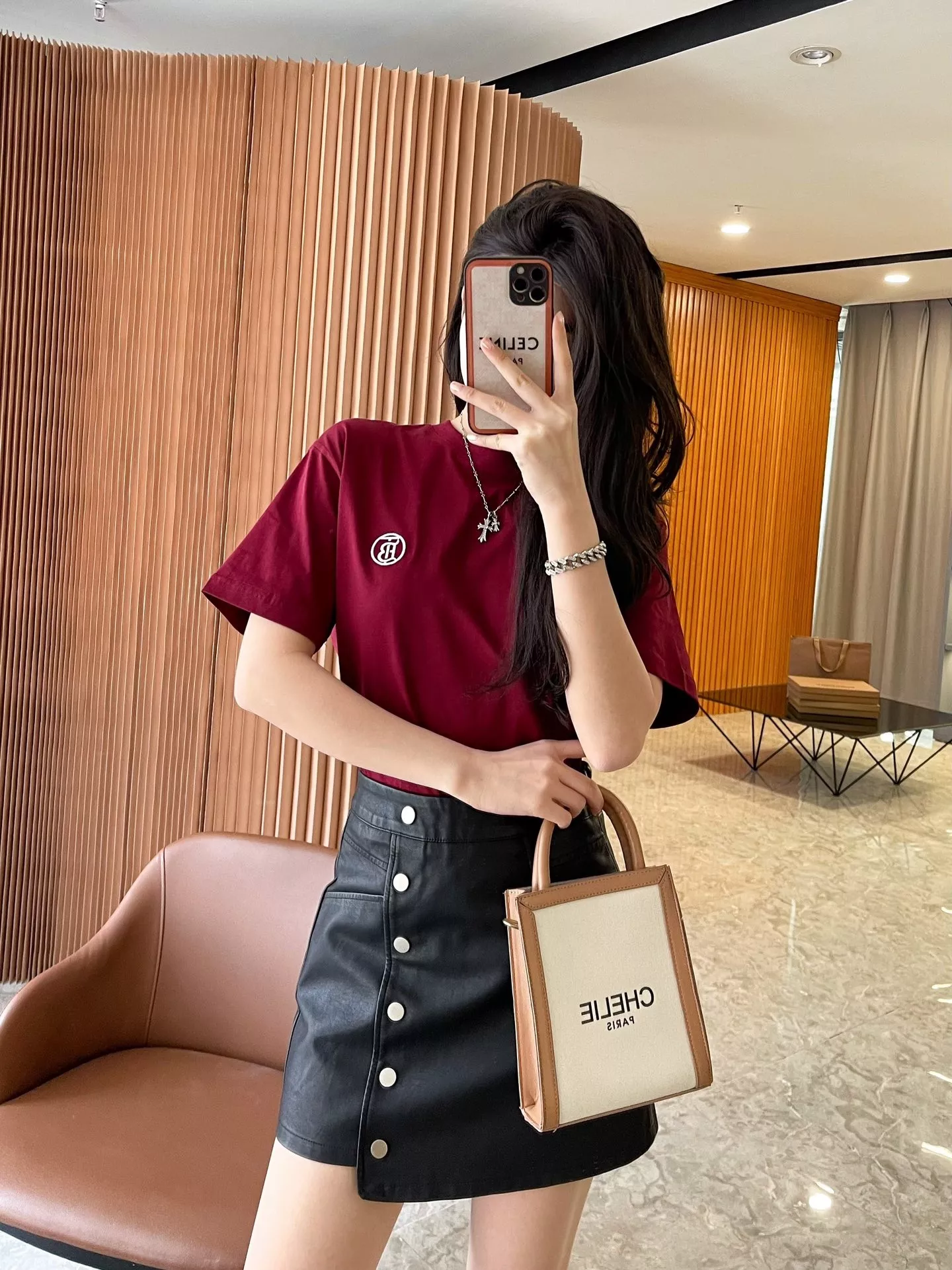 버버리 원형 로고 자수 코튼 티셔츠 상세 이미지 100