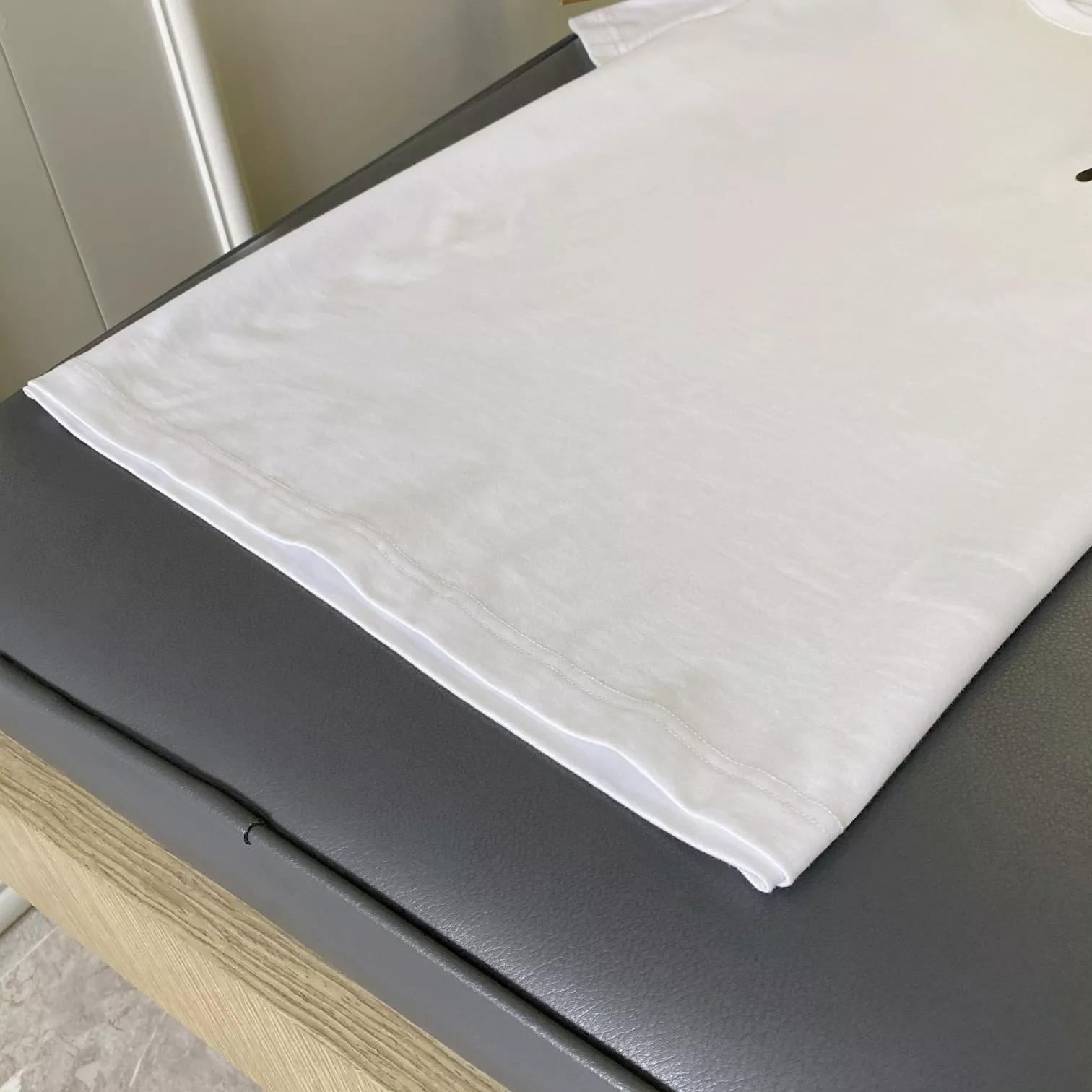 버버리 로고 프린트 루즈핏 라운드 티셔츠 상세 이미지 31
