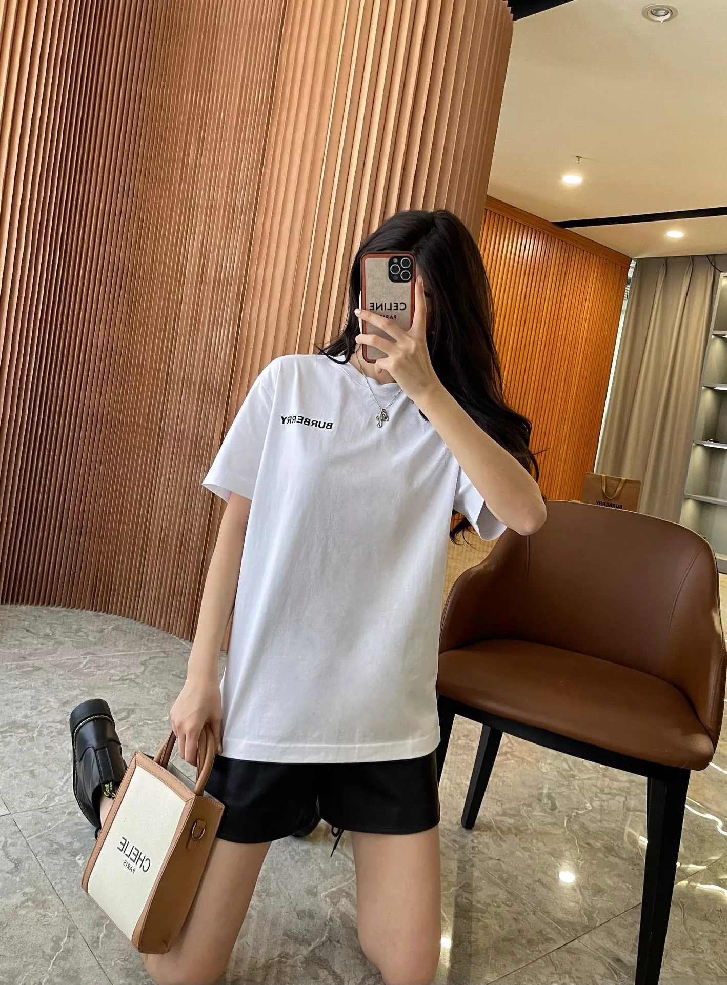 버버리 TB 자수 코튼 반소매 티셔츠 상세 이미지 91