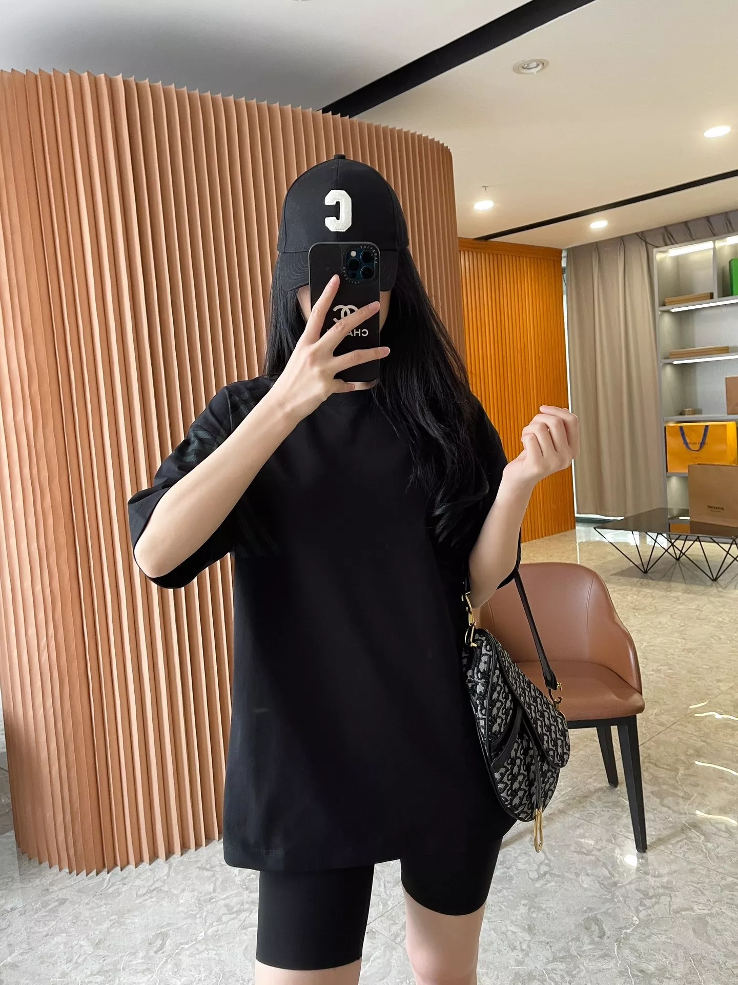 버버리 체크 슬리브 코튼 라운드 티셔츠 상세 이미지 97