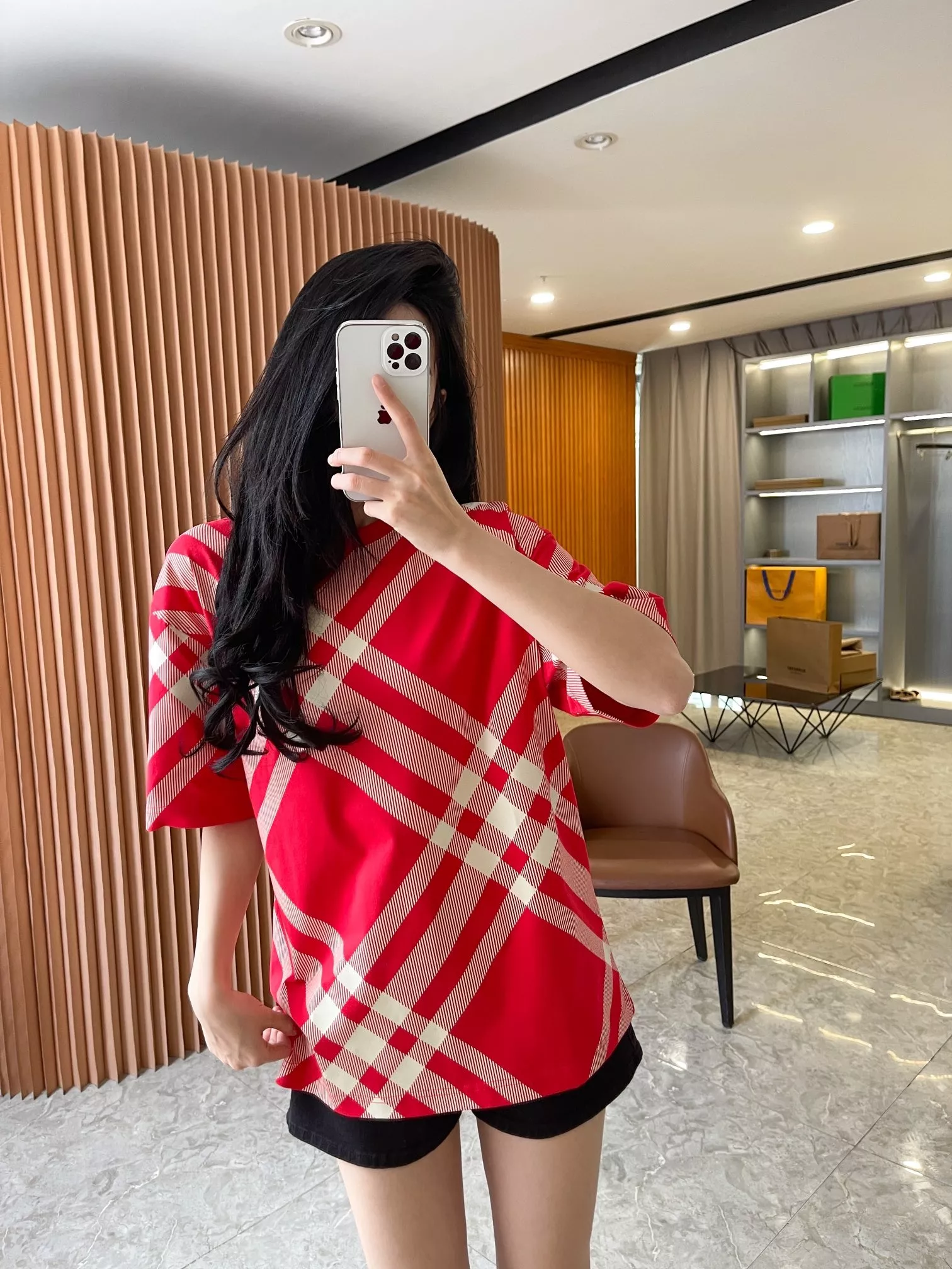 버버리 체크 코튼 라운드넥 반소매 티셔츠 상세 이미지 55