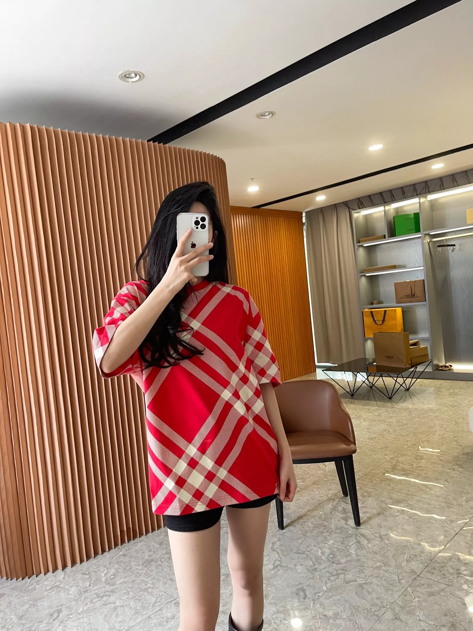 버버리 체크 코튼 라운드넥 반소매 티셔츠 상세 이미지 56