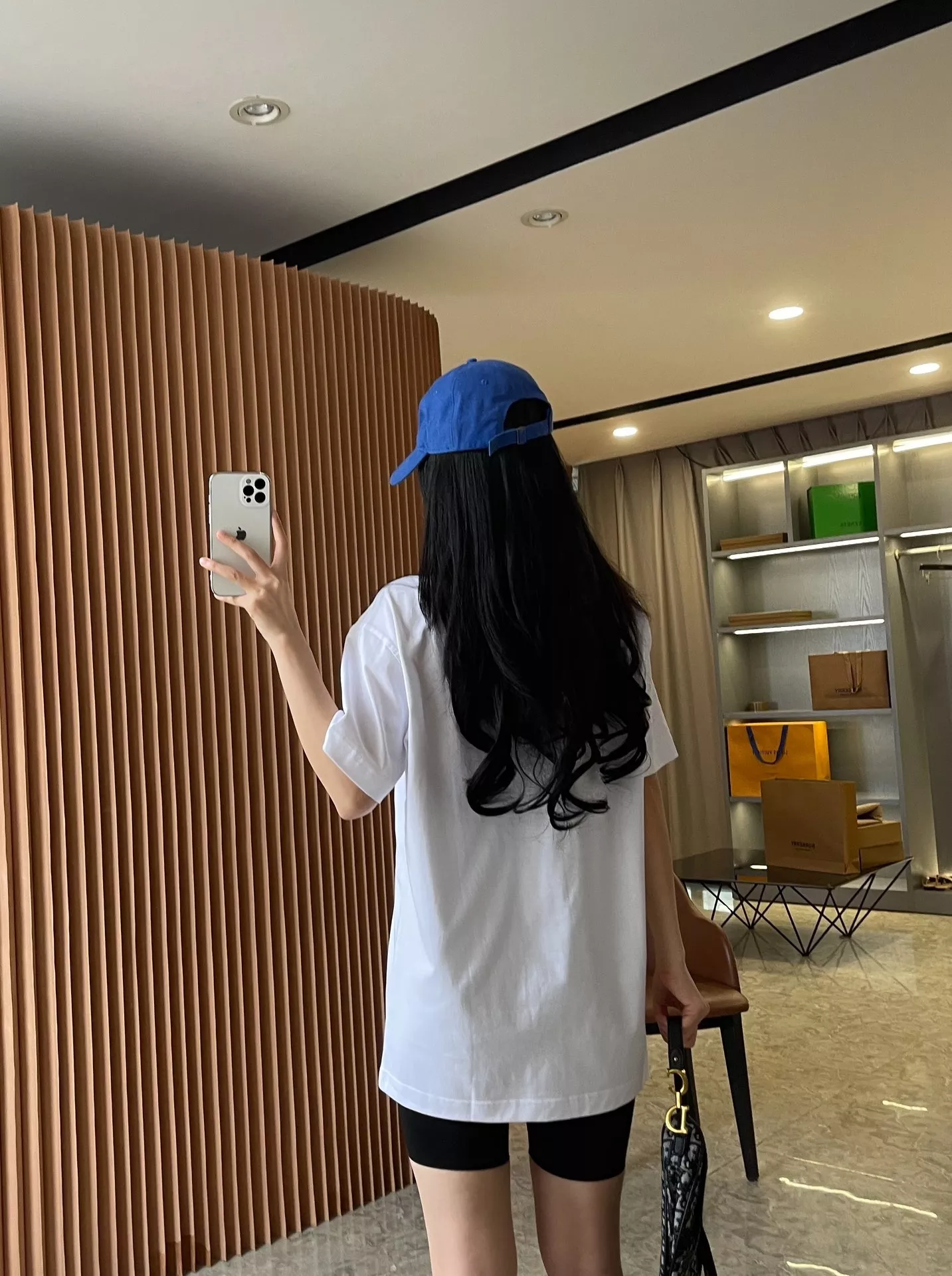 버버리 마술 기사 로고 코튼 반소매 티셔츠 상세 이미지 64