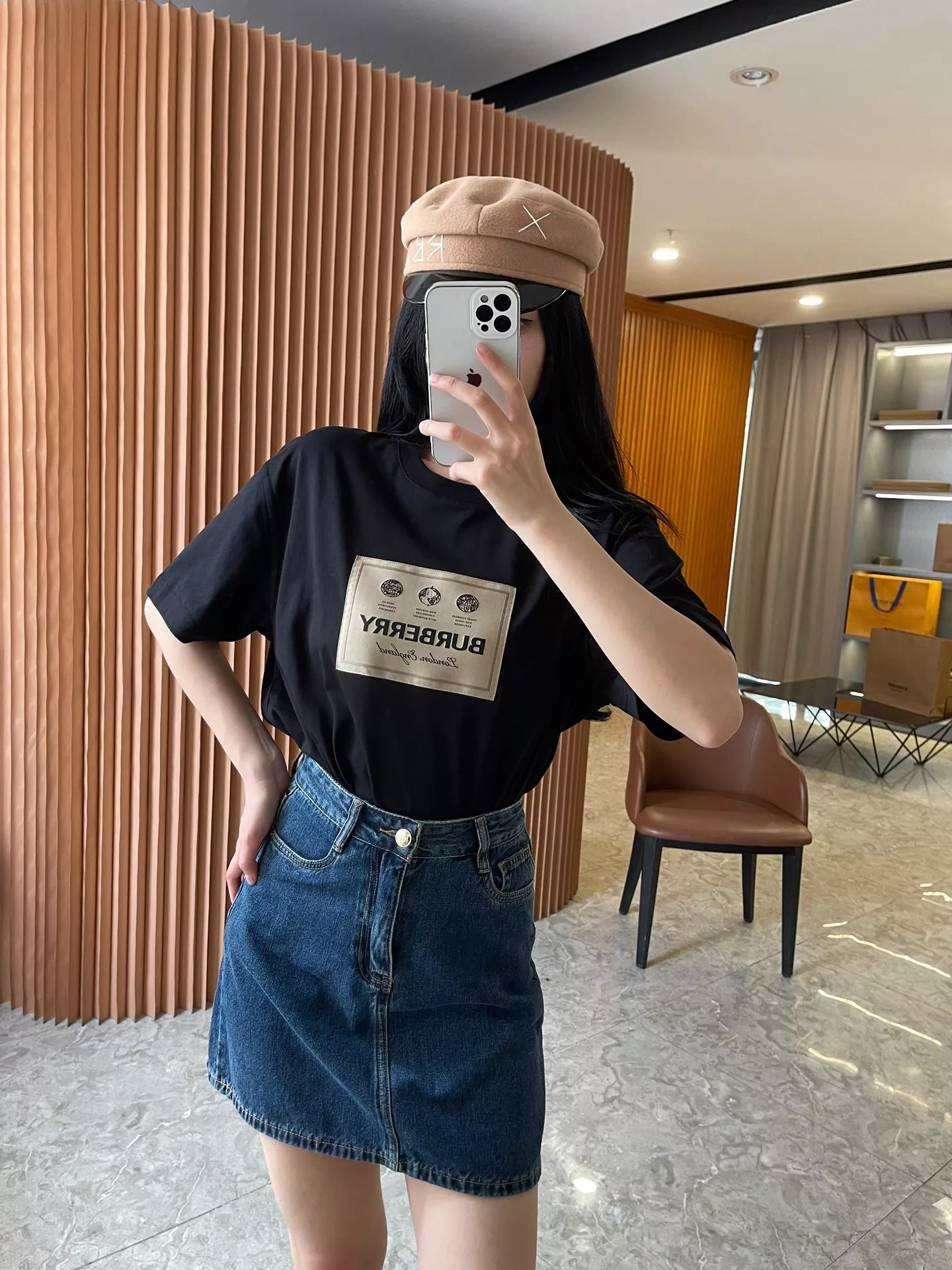 버버리 라벨 패치 루즈핏 코튼 반소매 상세 이미지 46