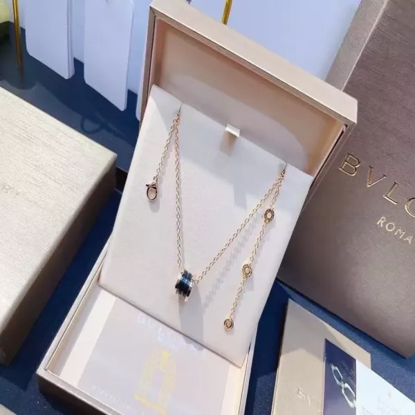불가리 레드 캐릭터 블랙 세라믹 체인 네크리스