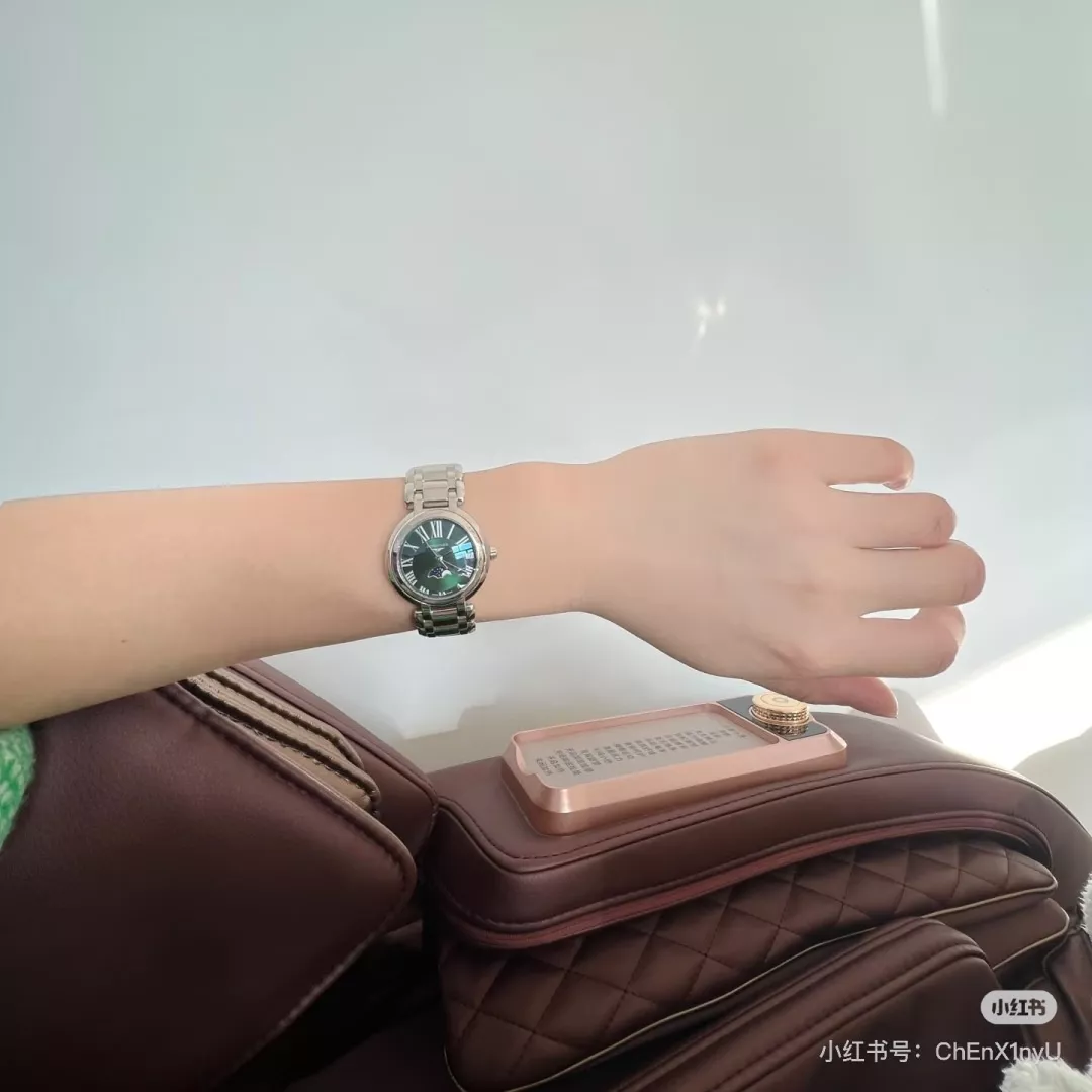 론진 스틸 브레이슬릿 쿼츠 손목시계 상세 이미지 11