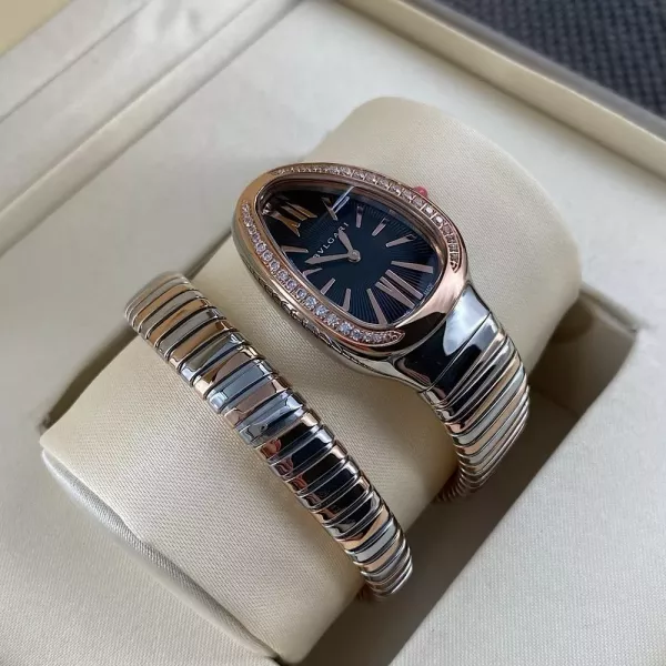 불가리 세르펜티 뱅글 워치