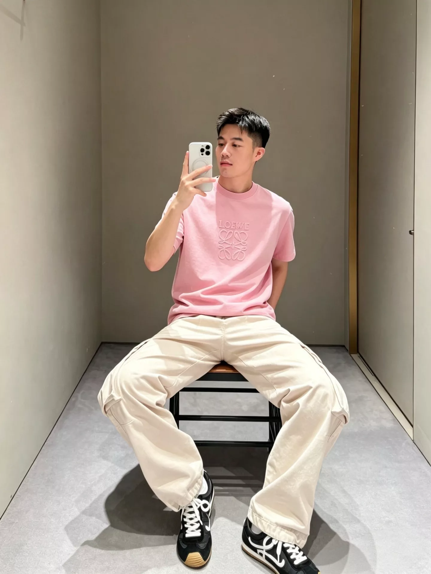 로에베 로고 자수 오버핏 코튼 반소매 티셔츠 상세 이미지 10