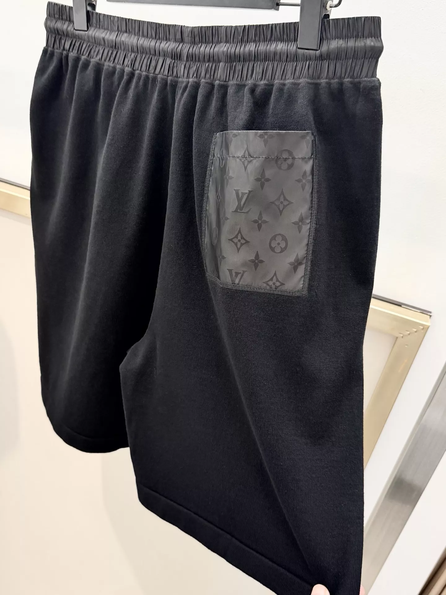 루이비통 모노그램 포켓 드로스트링 쇼츠 상세 이미지 5