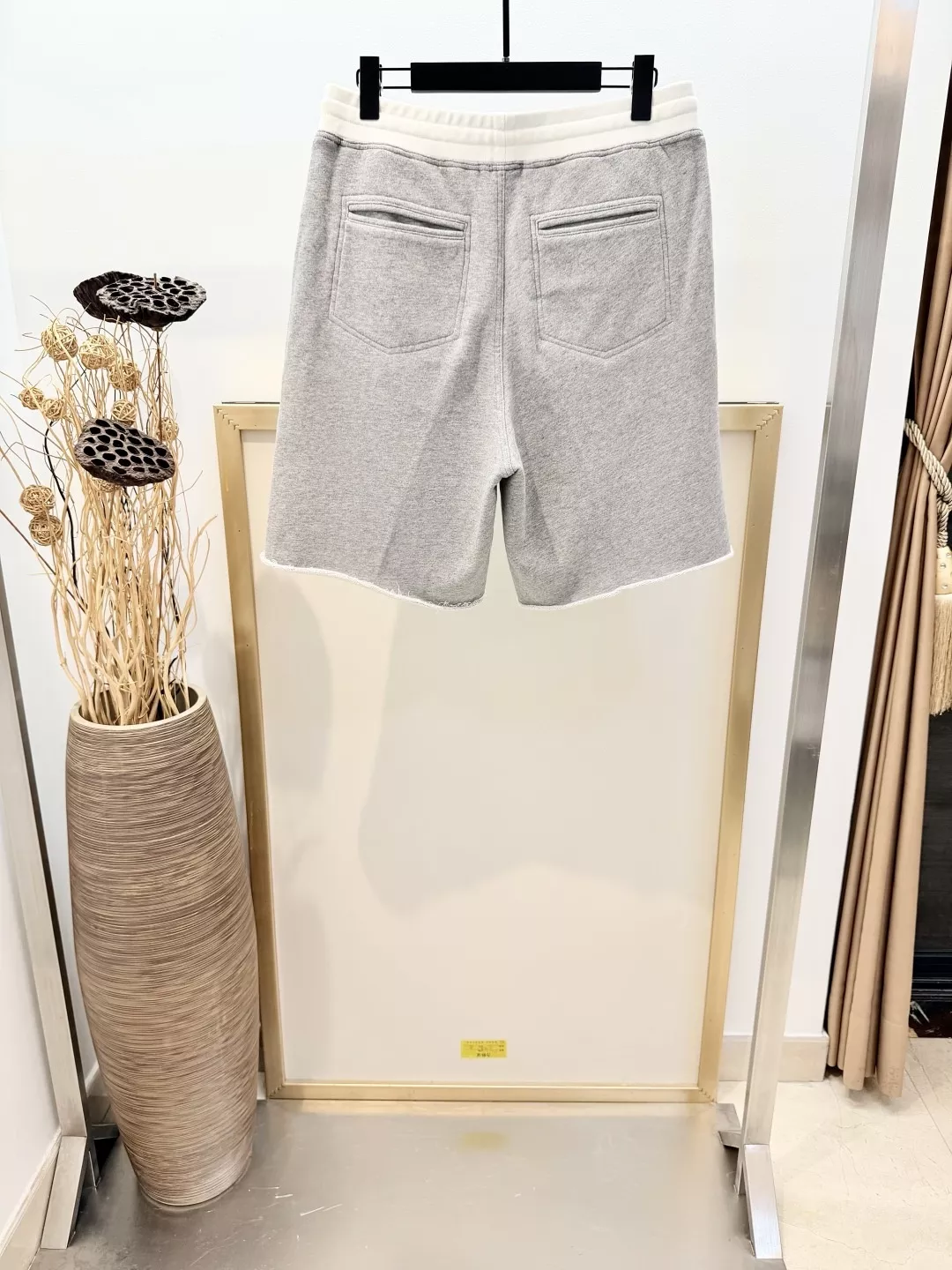 브루넬로쿠치넬리 로고 장식 코튼 린넨 버뮤다 팬츠 상세 이미지 2