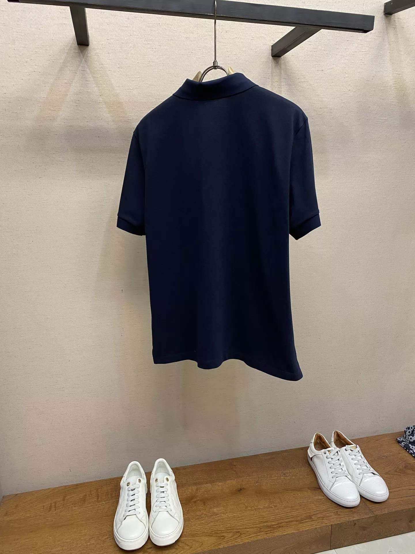 버버리 레터 자수 피케 폴로 상의 상세 이미지 2