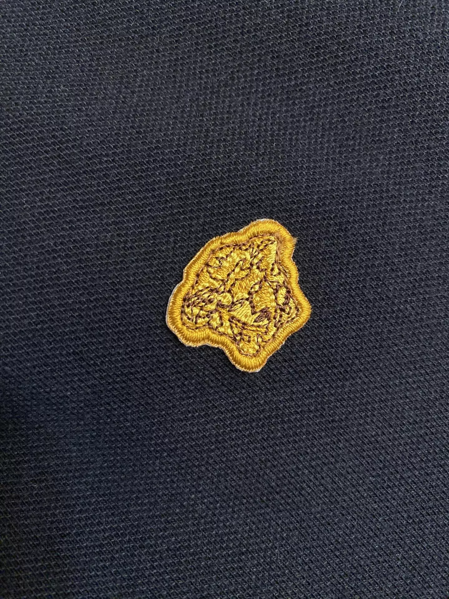 베르사체 메두사 자수 폴로 반소매 상의 상세 이미지 5