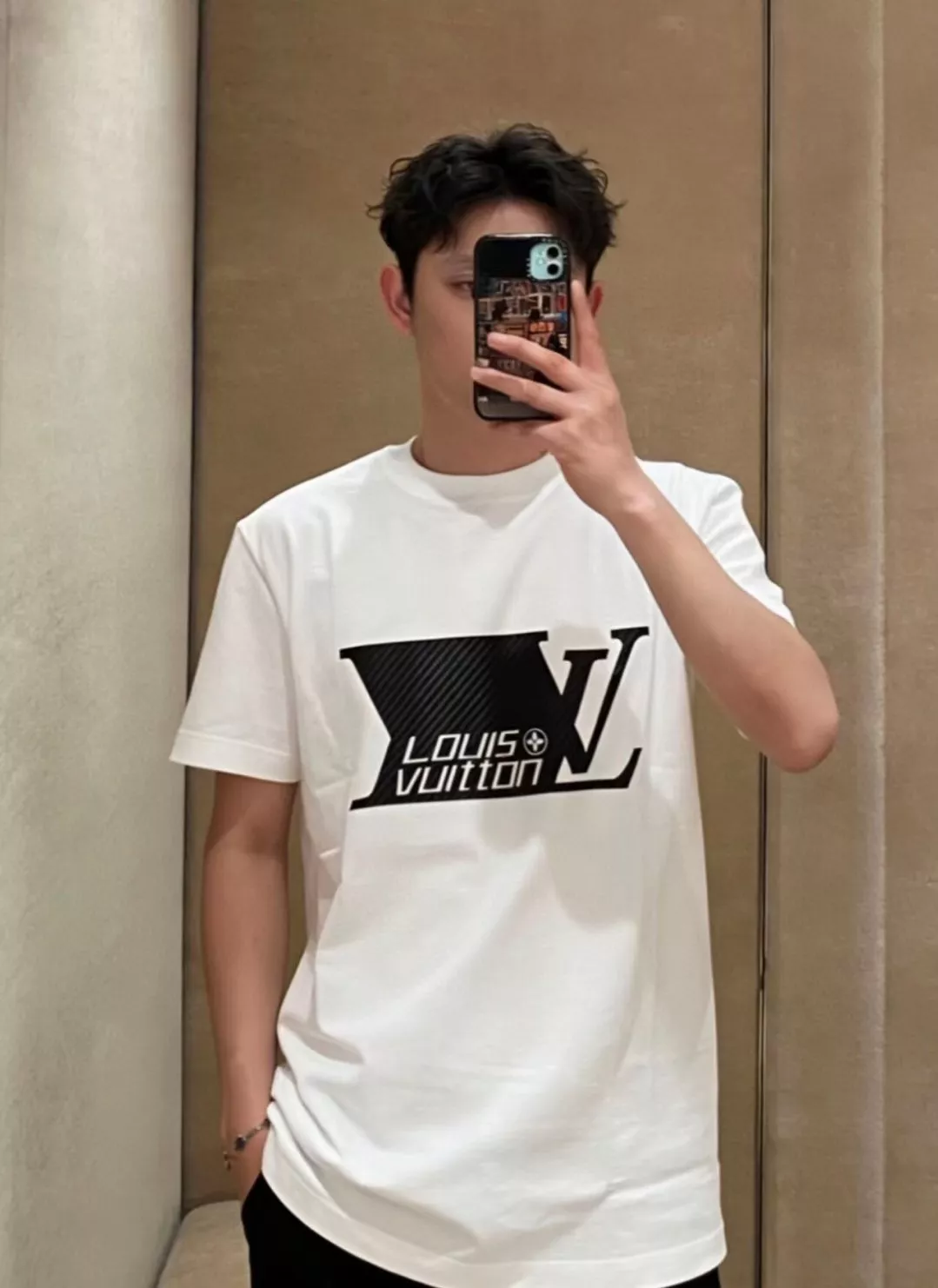 루이비통 스프린터 그래픽 코튼 티셔츠 상세 이미지 14