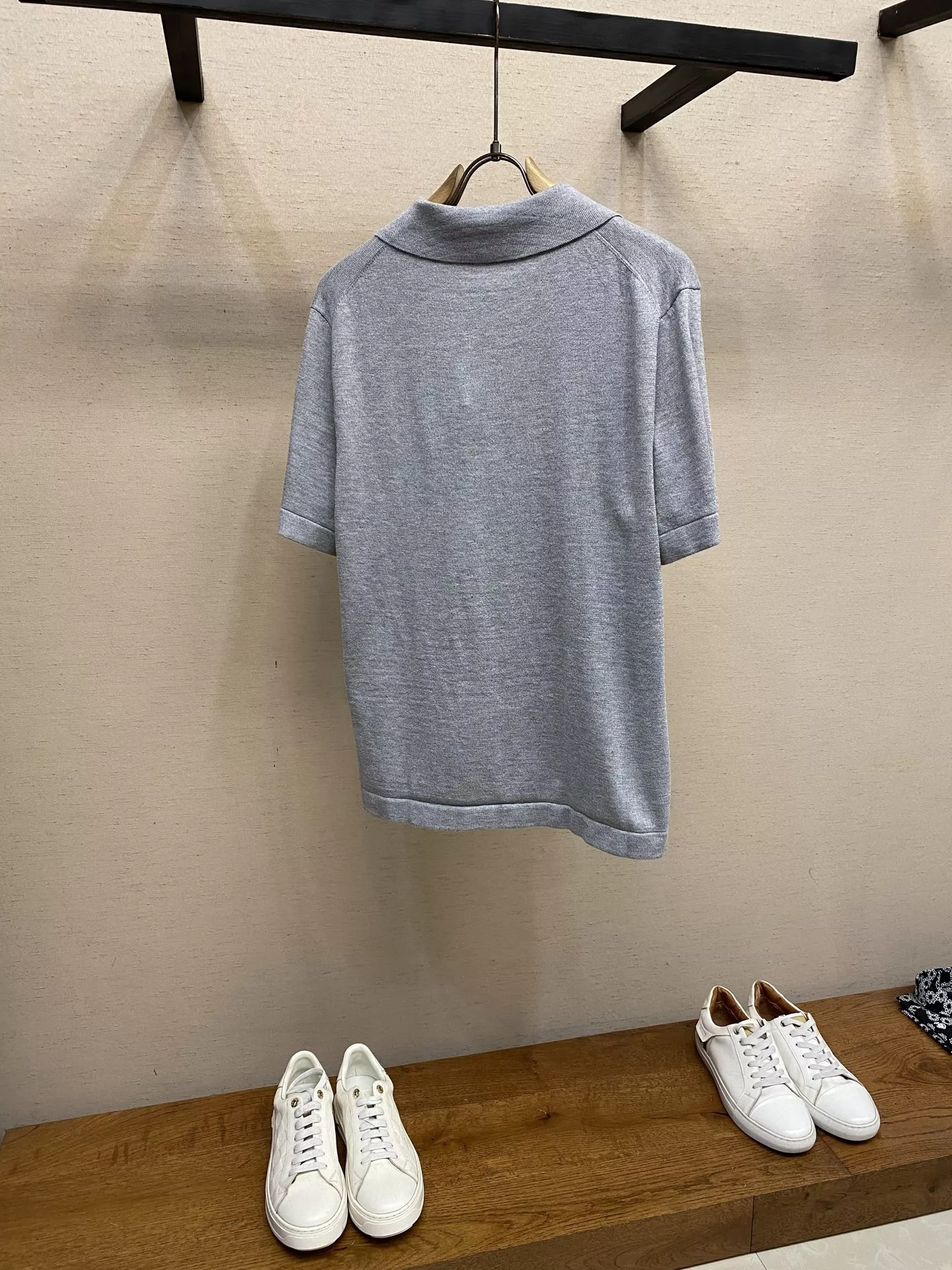 디올 그레이 자수 로고 폴로 셔츠 상세 이미지 2