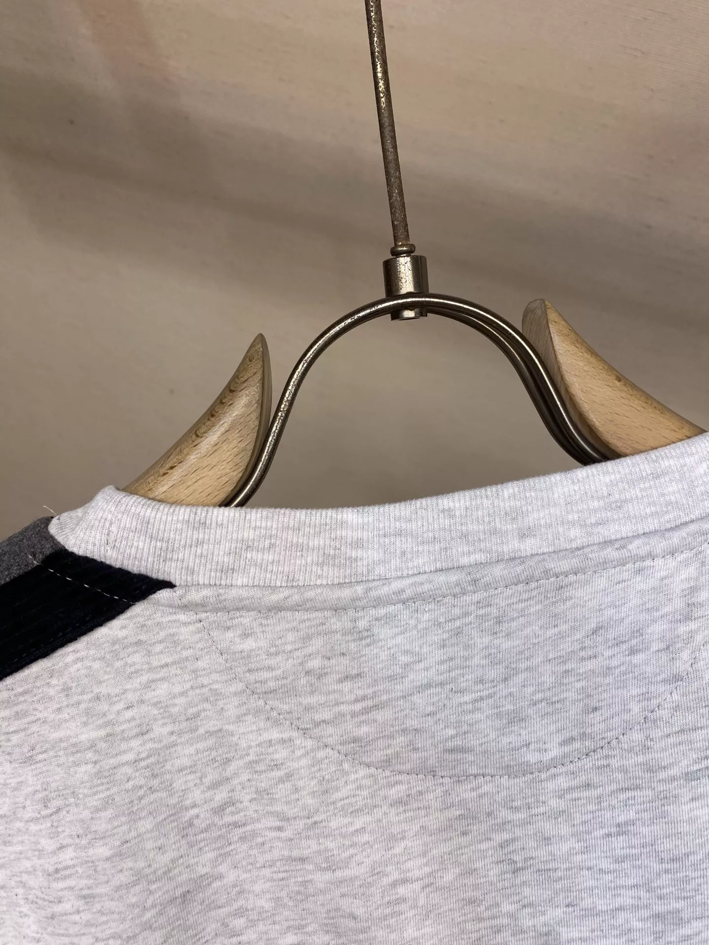 브루넬로쿠치넬리 배색 크루넥 반소매 티셔츠 상세 이미지 8