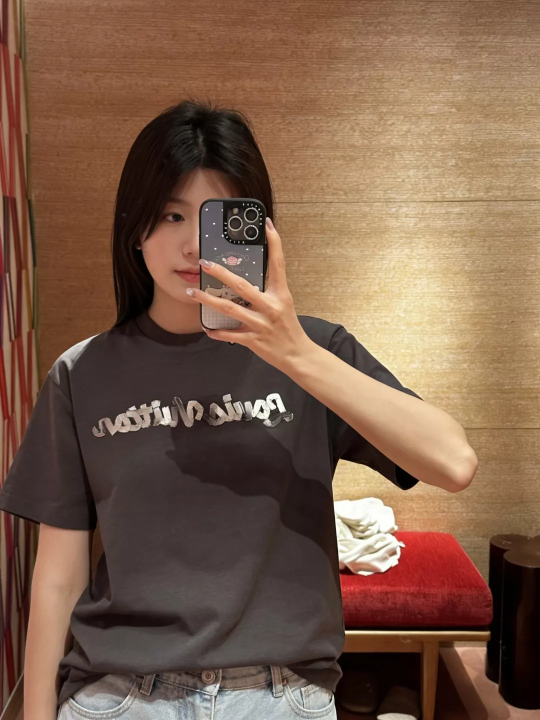 루이비통 입체 로고 원형 넥 반소매 티셔츠 상세 이미지 53