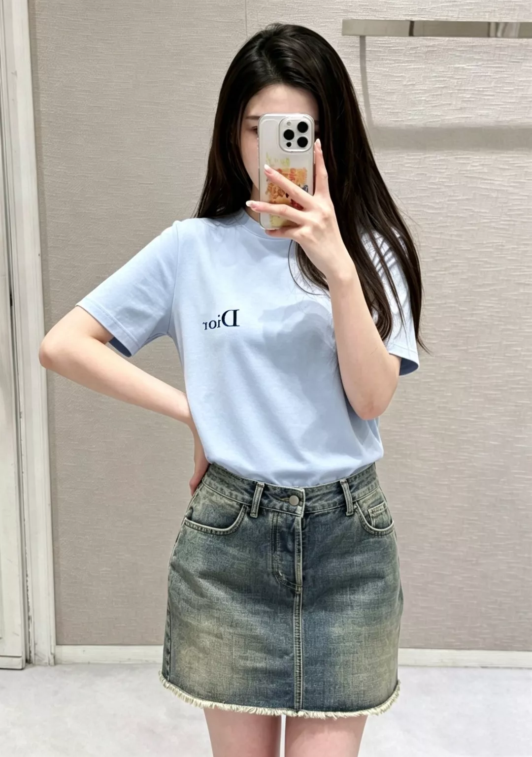 디올 사선 로고 자수 라운드 반소매 상세 이미지 10