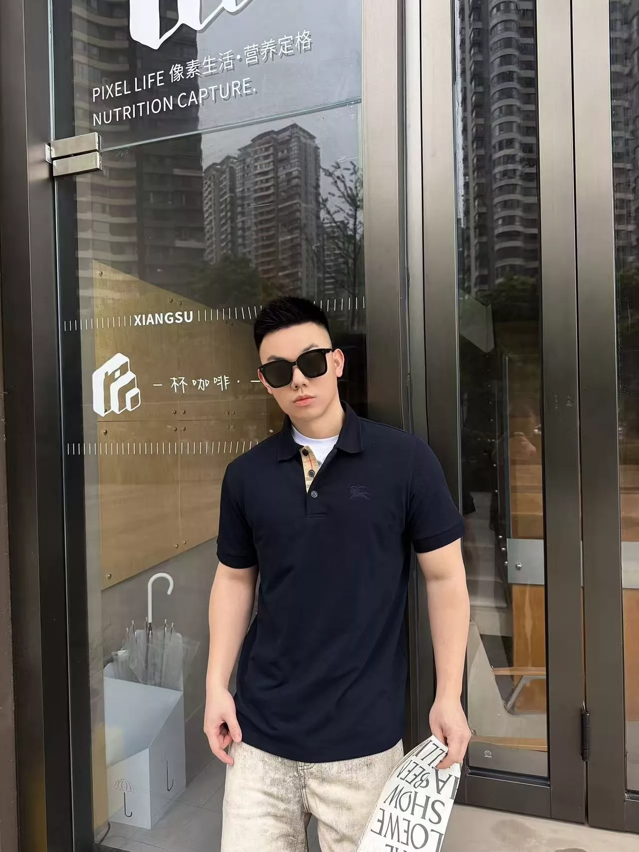 버버리 전마 자수 피케 폴로 상의 상세 이미지 13