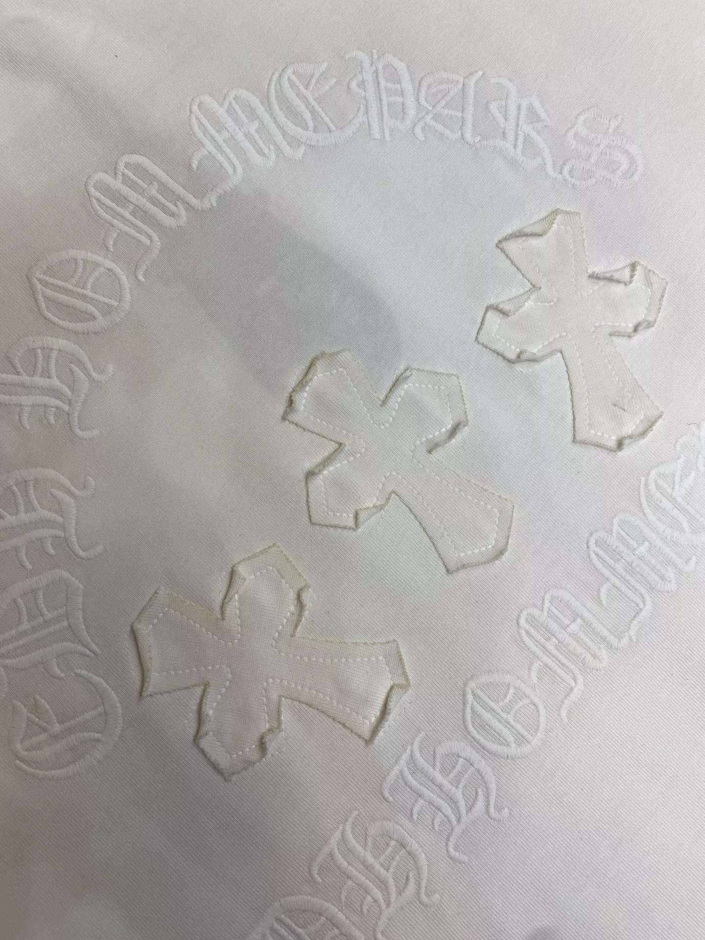 크롬하츠 크로스 패치 로고 반팔 탑 상세 이미지 8