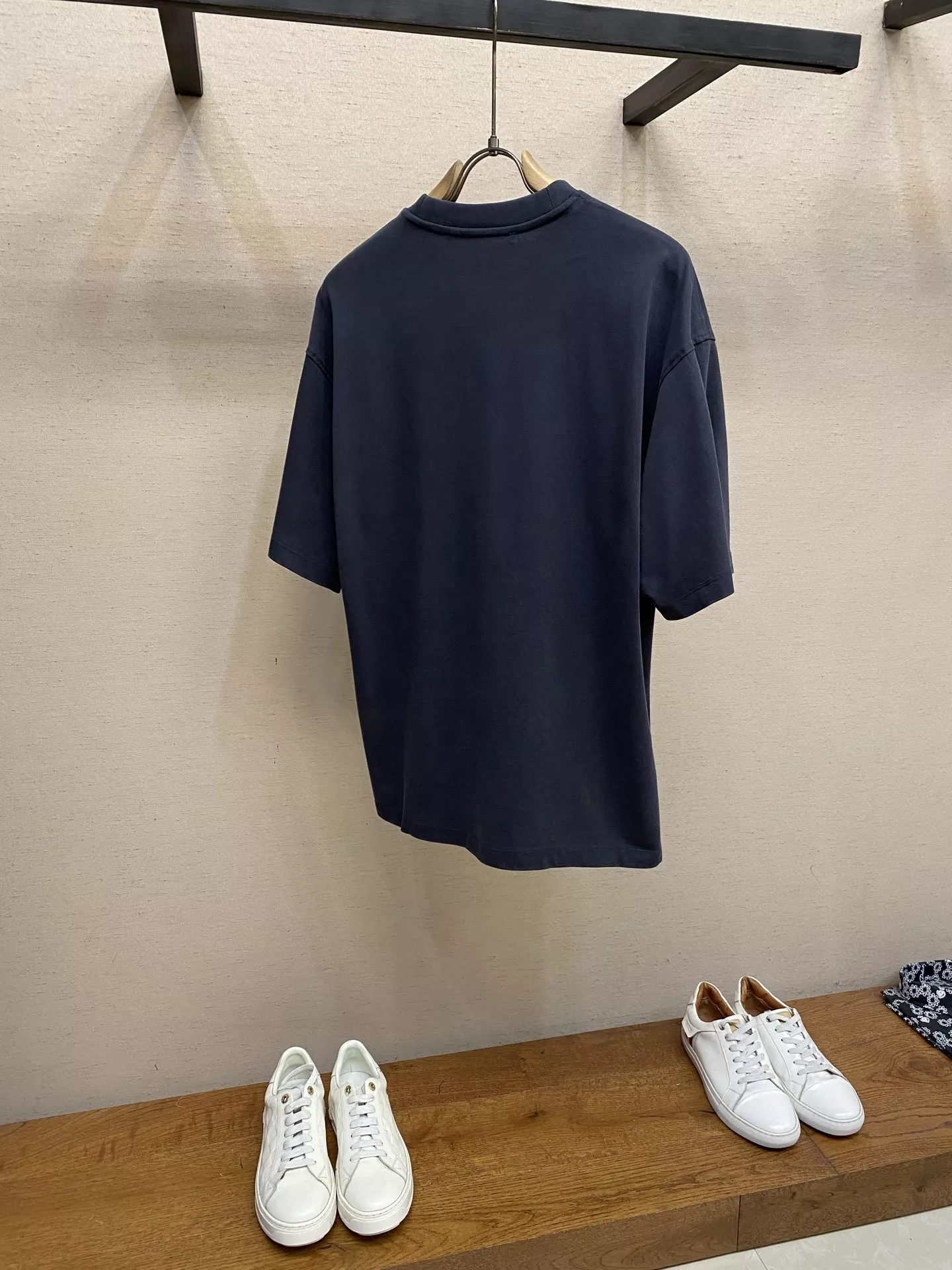 알렉산더왕 스톤 장식 워싱 라운드 반팔 탑 상세 이미지 2