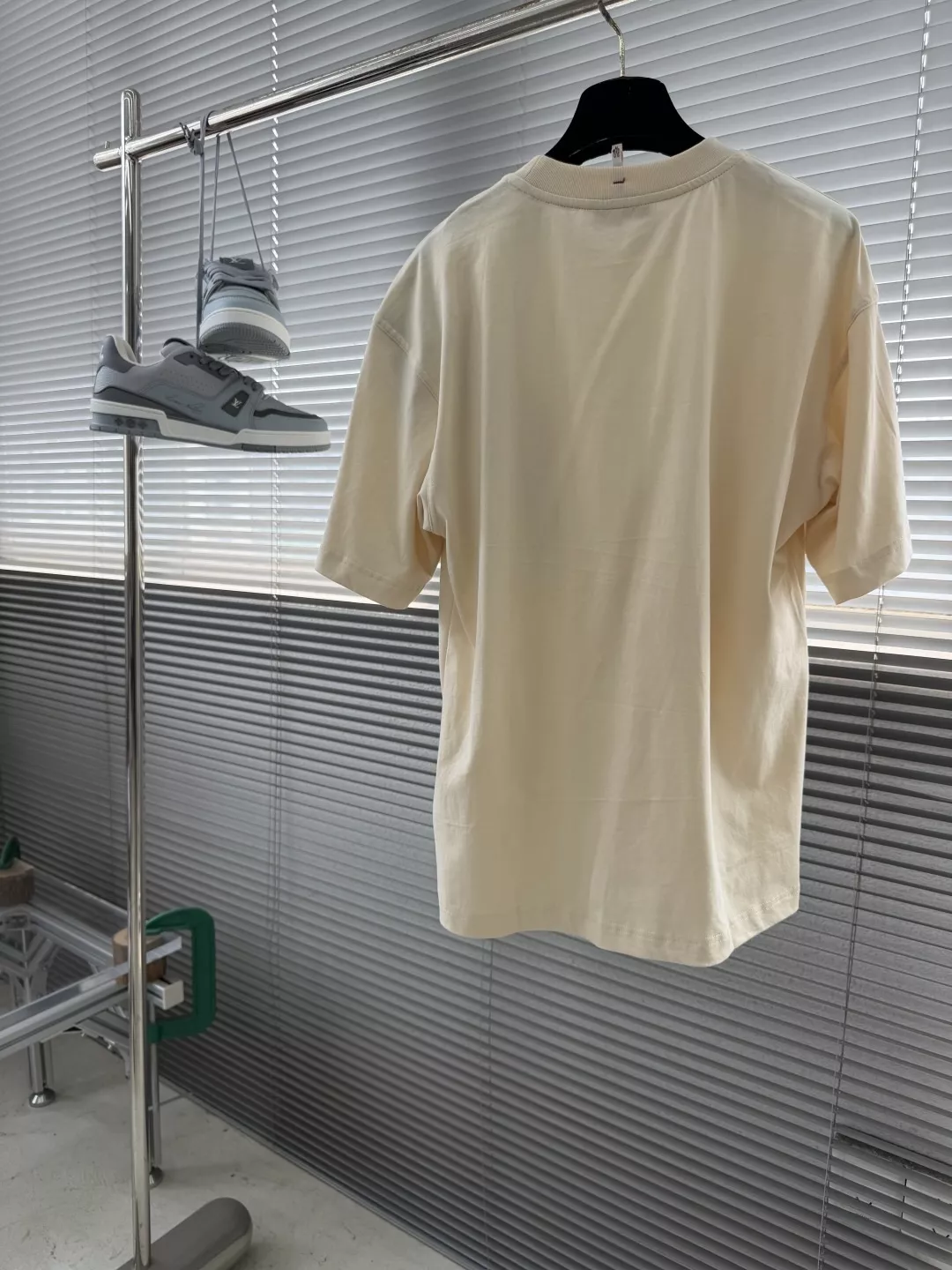 몽클레어 로고 포켓 코튼 반소매 탑 상세 이미지 8