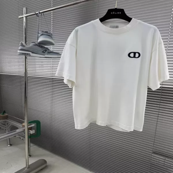 디올 자수 로고 워싱 반팔 티셔츠