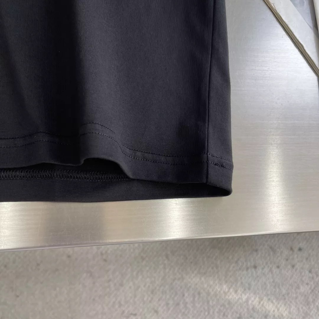 로에베 포켓 자수 디테일 코튼 티셔츠 상세 이미지 15