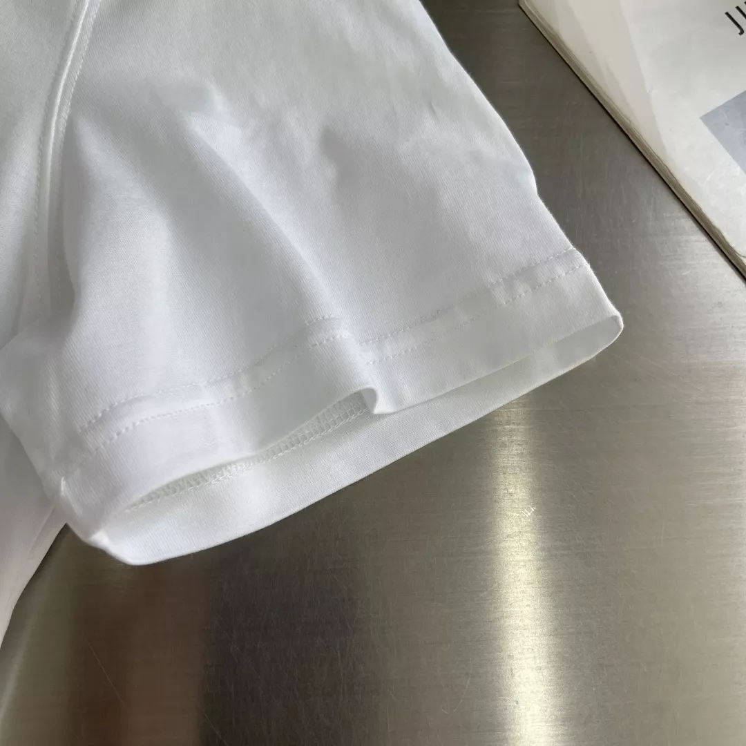 로에베 포켓 자수 디테일 코튼 티셔츠 상세 이미지 6