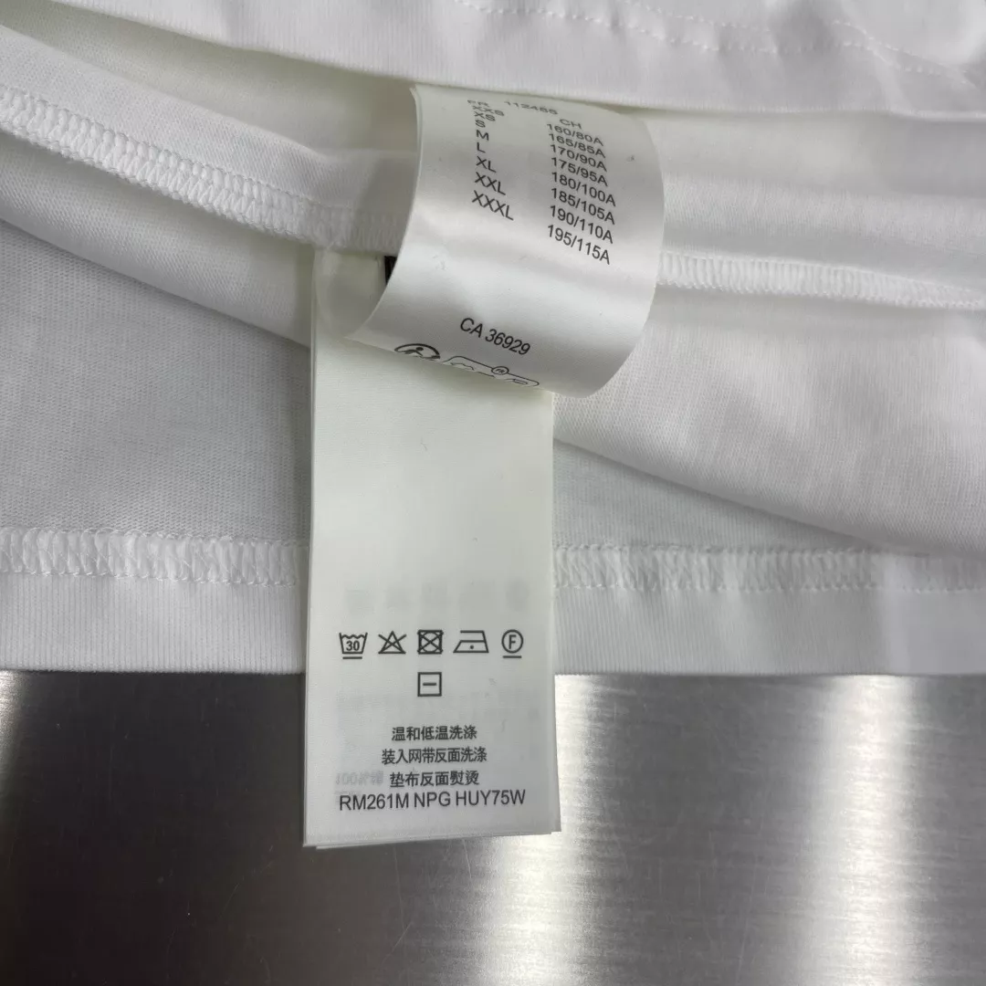 루이비통 인쇄 디테일 코튼 반팔 티셔츠 상세 이미지 8