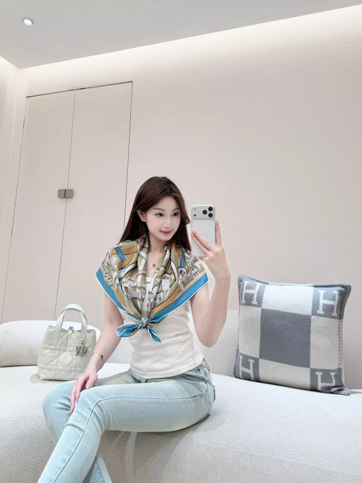 에르메스 승마 무드 실크 스카프 상세 이미지 11