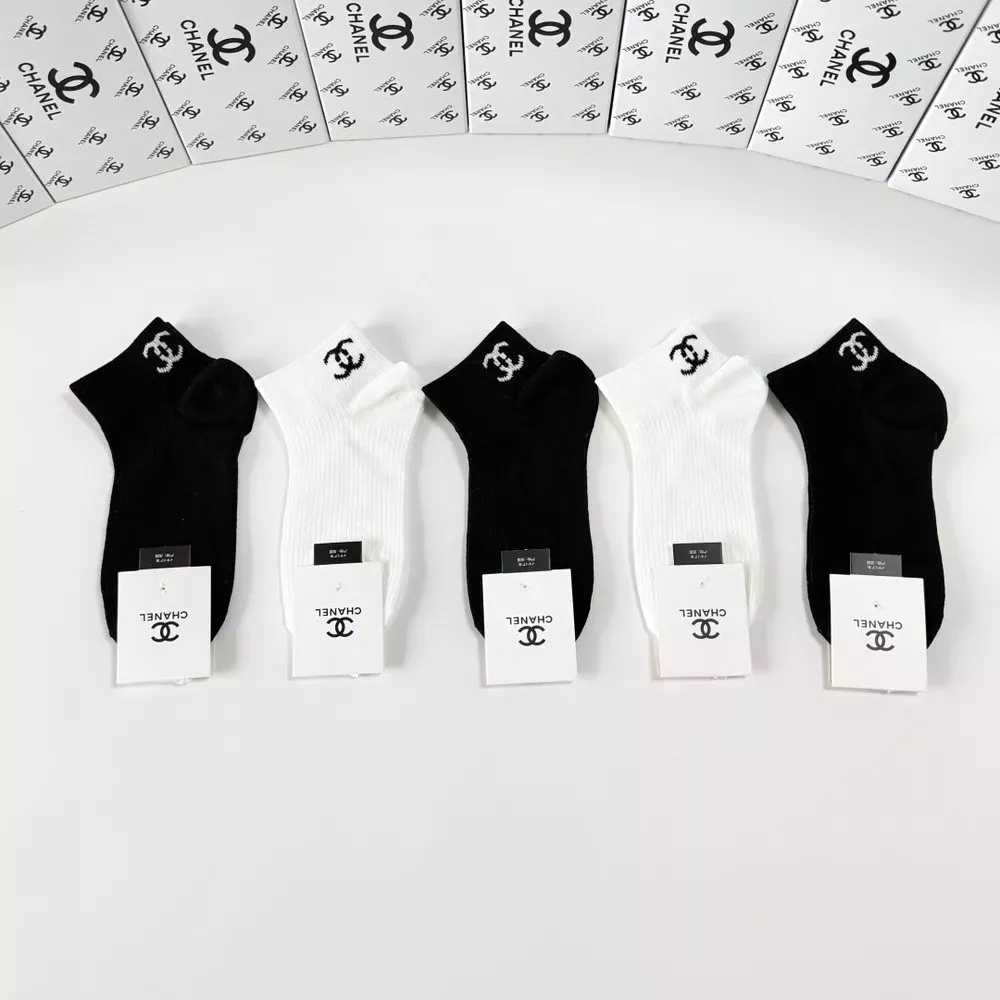 샤넬 클래식 중단목 양말 세트