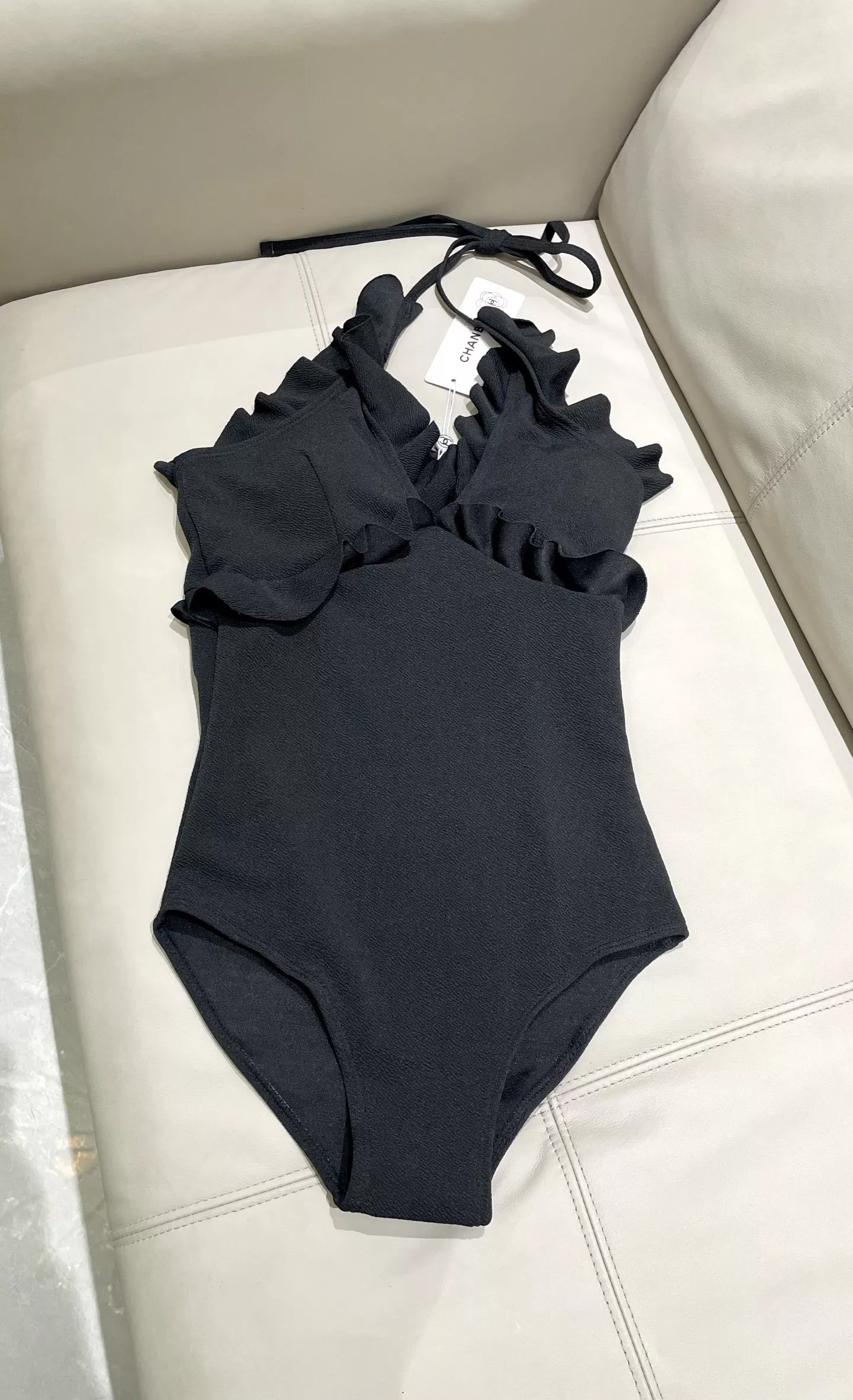 샤넬 홀터넥 스커트 일체형 수영복 상세 이미지 9
