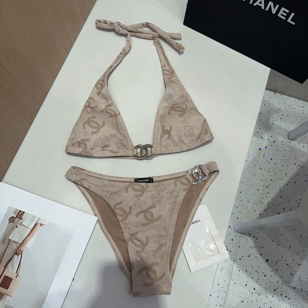 샤넬 홀터넥 투피스 수영복