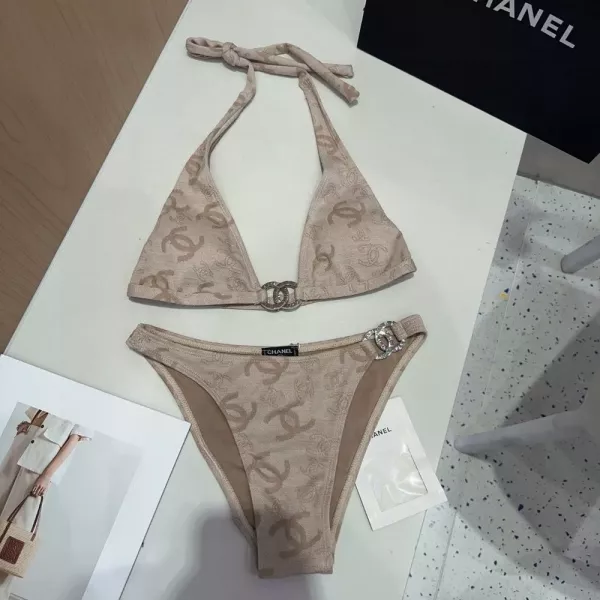 샤넬 홀터넥 투피스 수영복