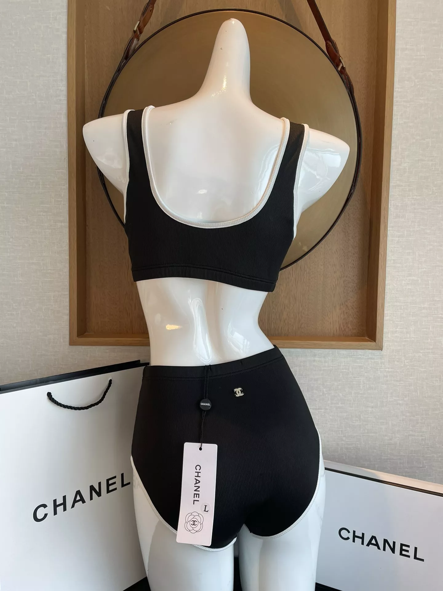 샤넬 더블씨 장식 투피스 수영복 상세 이미지 4