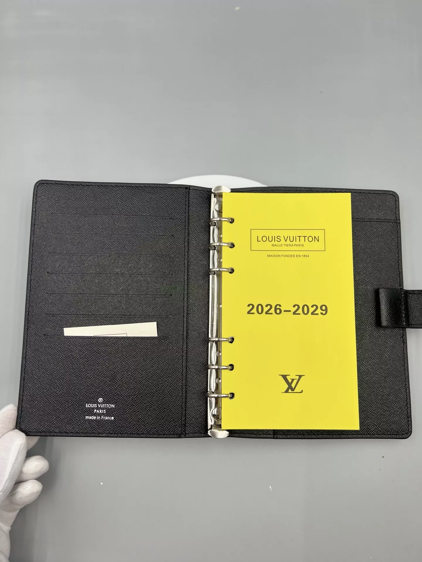 루이비통 모노그램 캔버스 노트 커버 상세 이미지 5