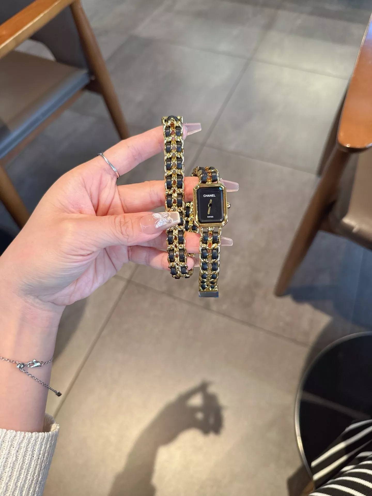 샤넬 더블 랩 체인 스트랩 워치 상세 이미지 3